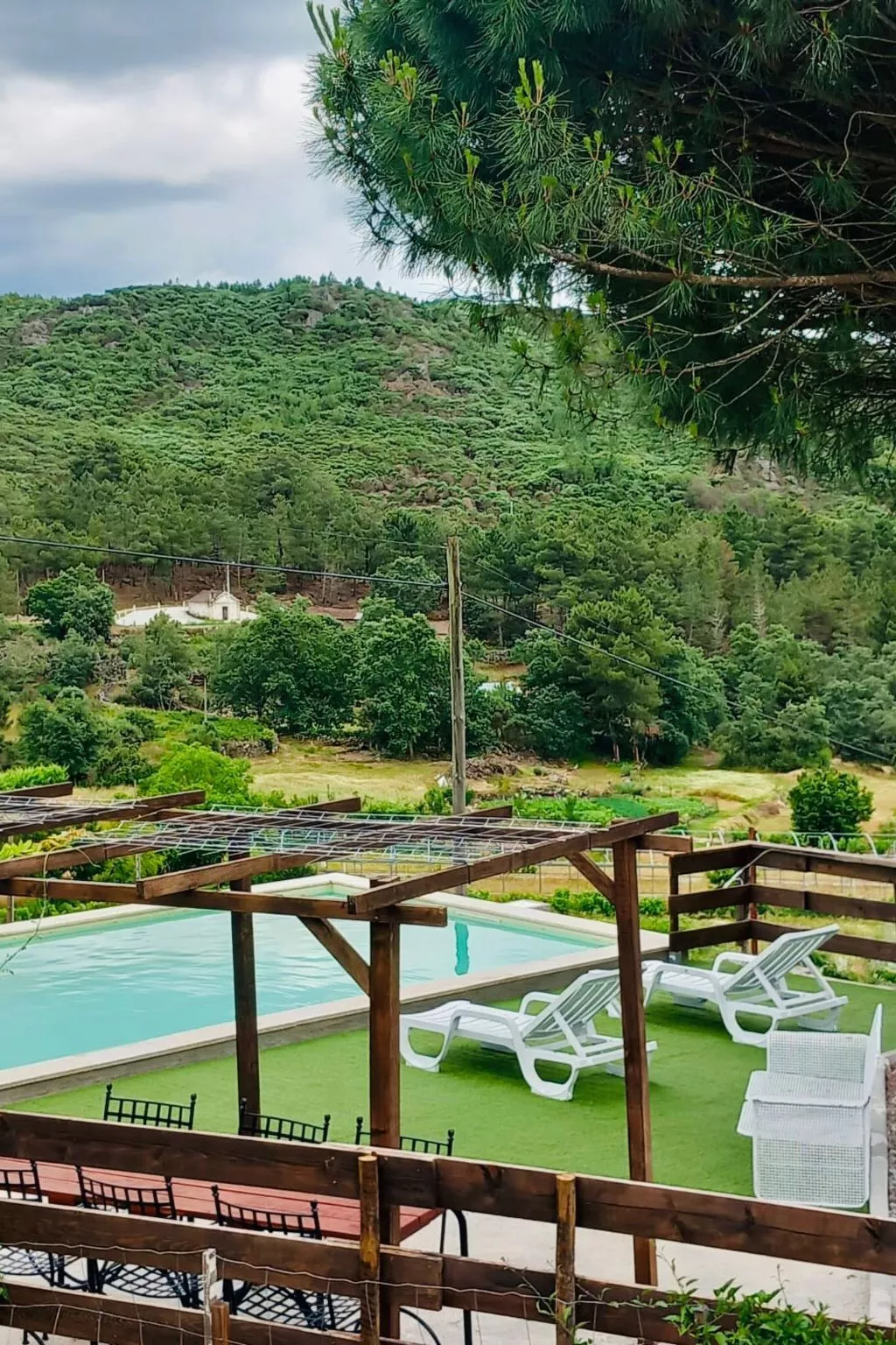 Weißes Haus in Douro Weinberge