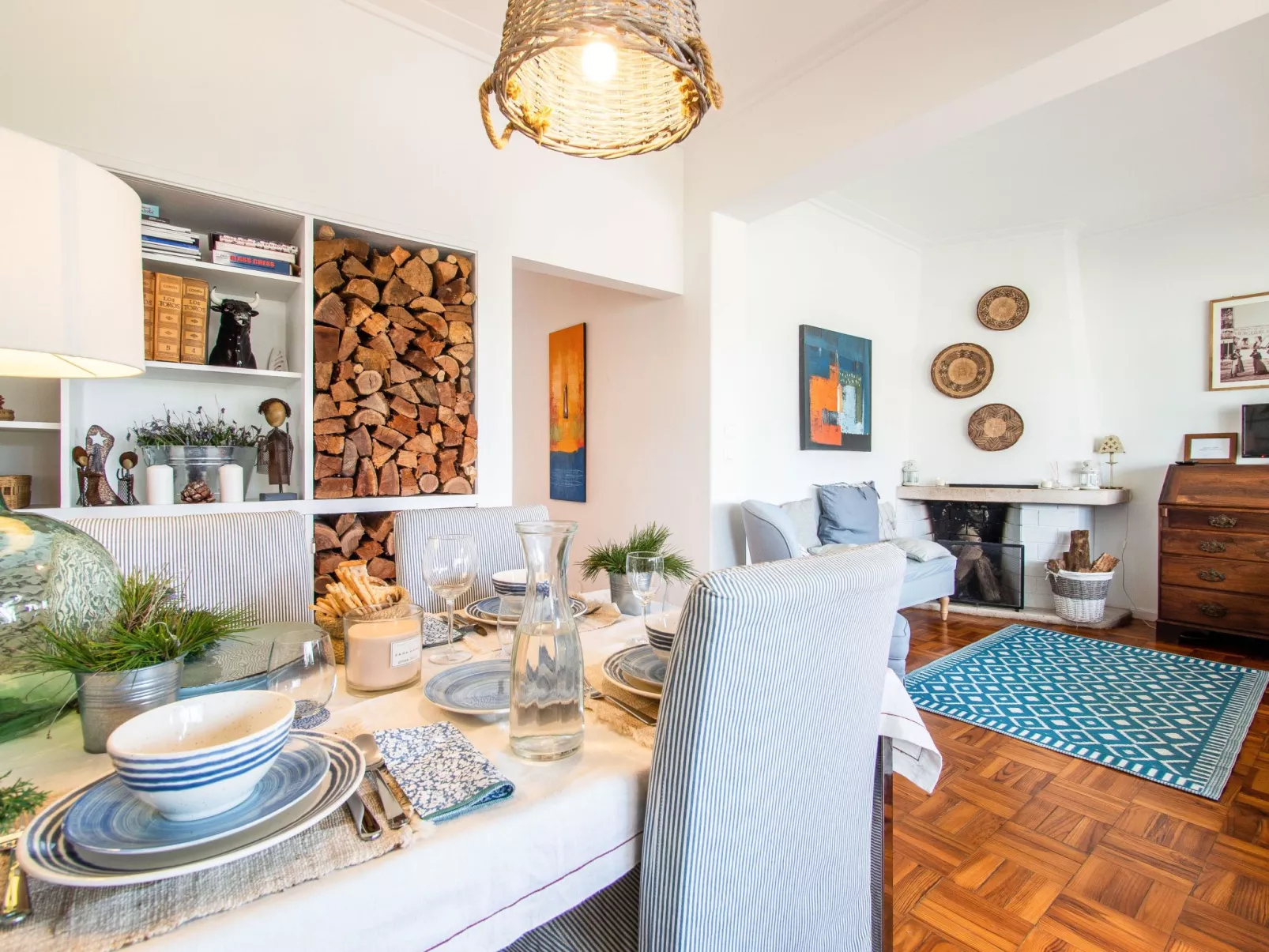 Neue, lichtdurchflutete Wohnung im Zentrum