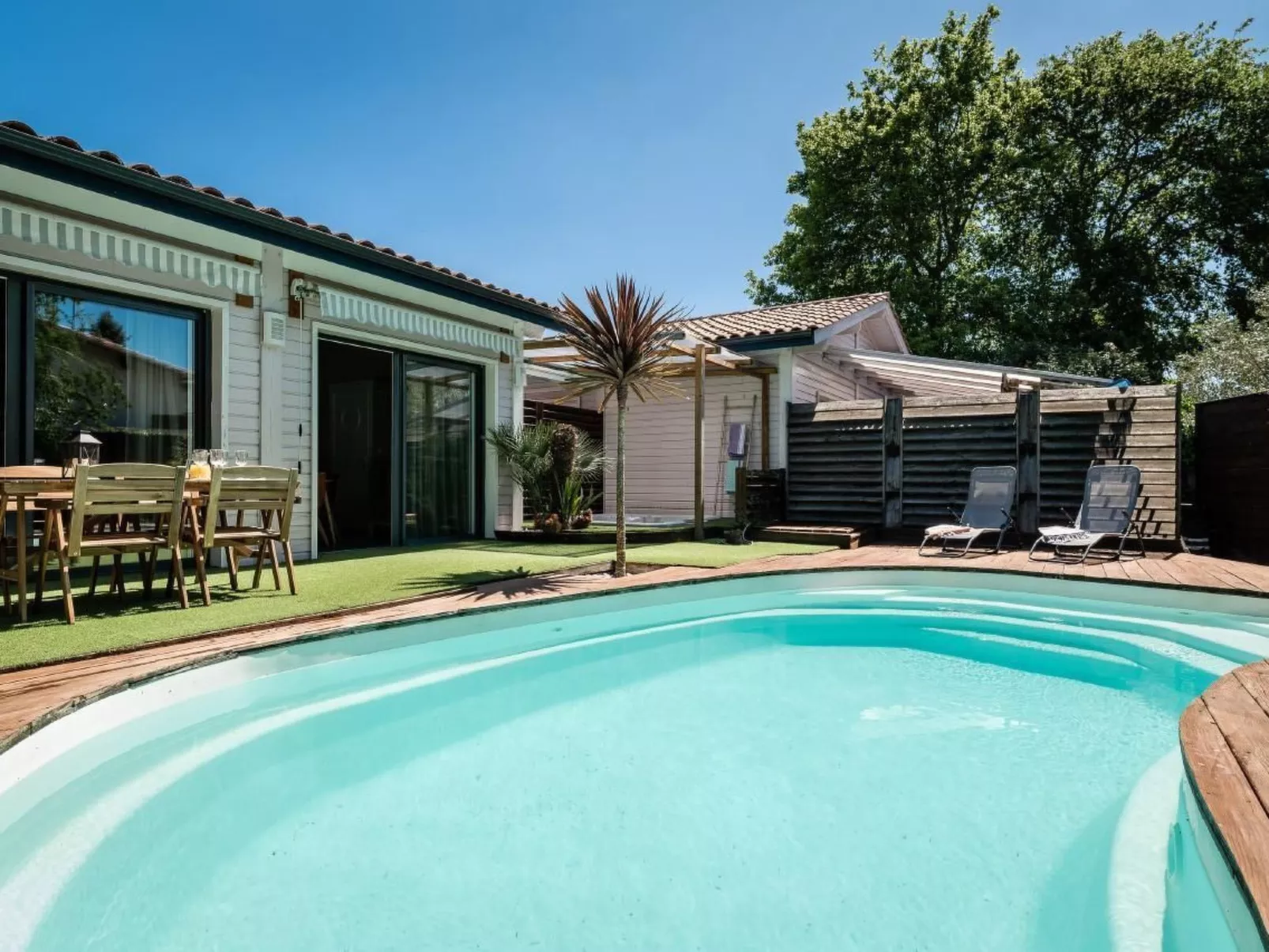 Villa Eden Bleu - Haus in Südlage mit beheiztem Pool und privatem Whirlpool