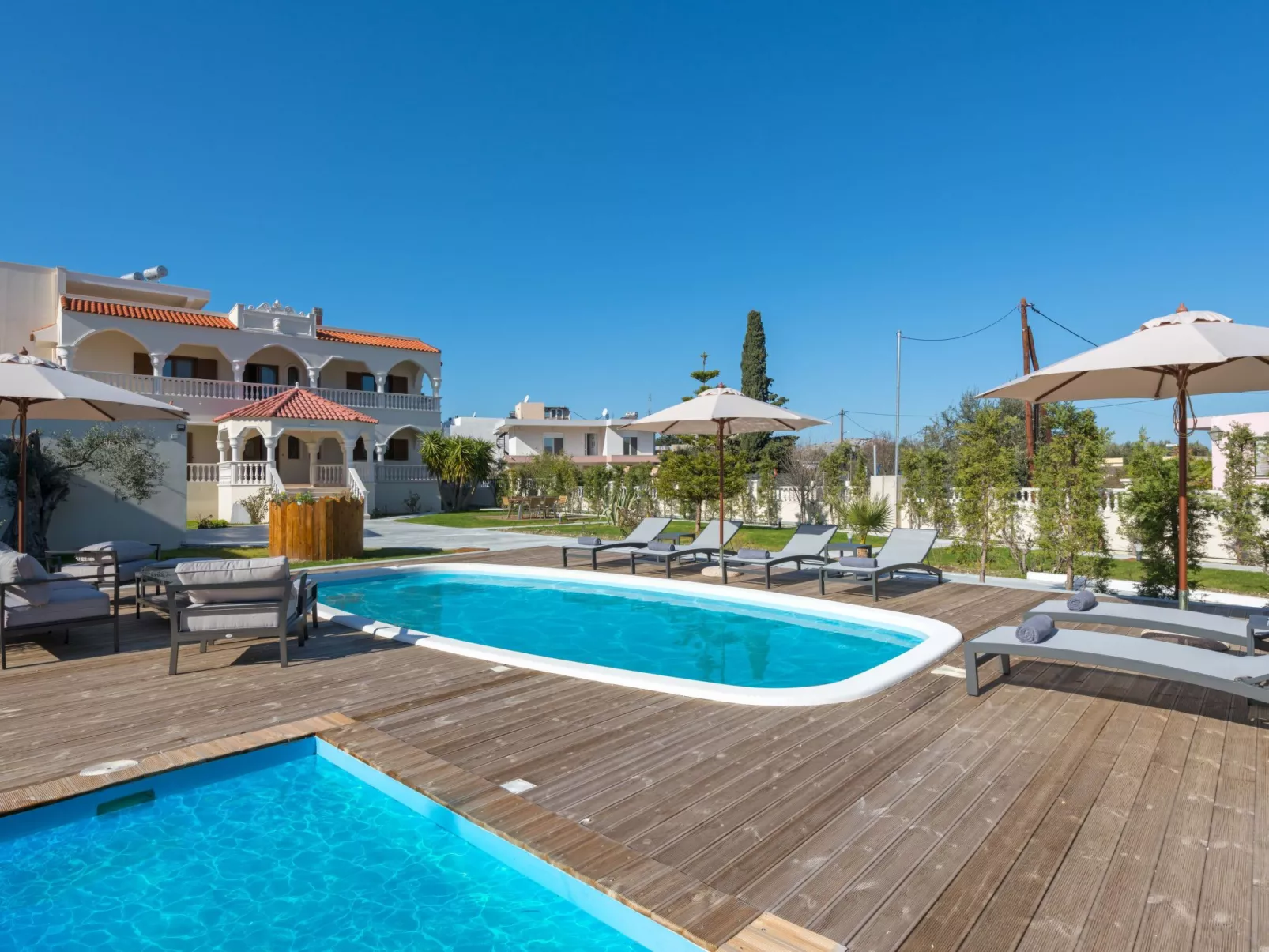 Geräumige Villa Evelyn für 10 Personen mit Pool