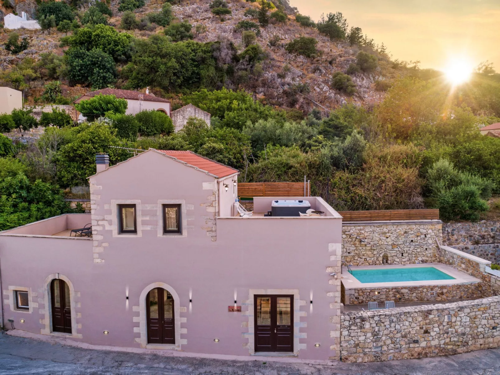 "Villa Aladanos" mit privatem Pool