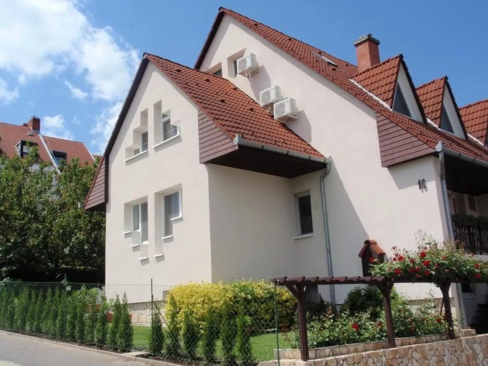 Wohnung mit Terrasse, Grill und Garten