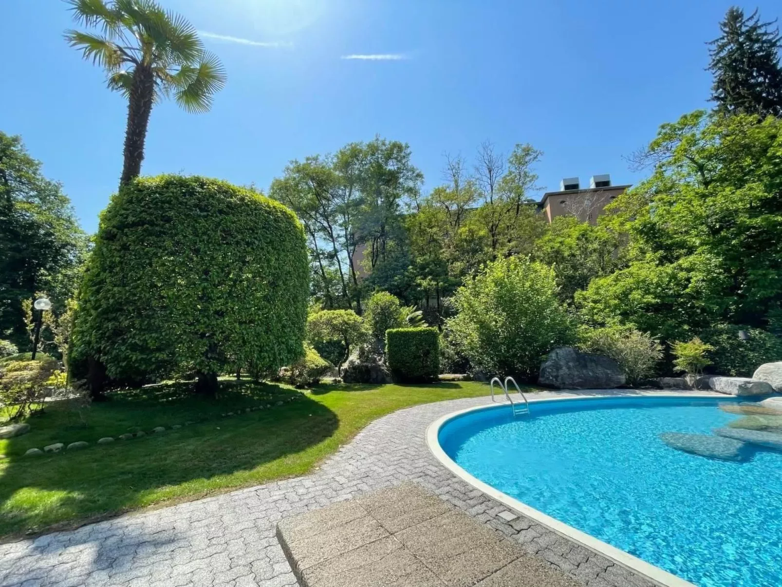 Navengana 4 mit Pool