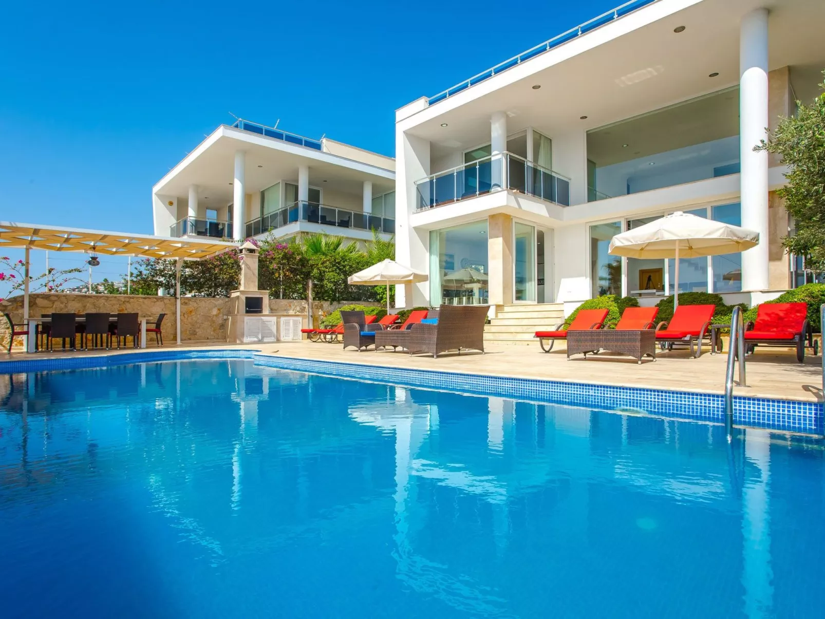 Villa für 10 P mit unglaublichem Ausblick