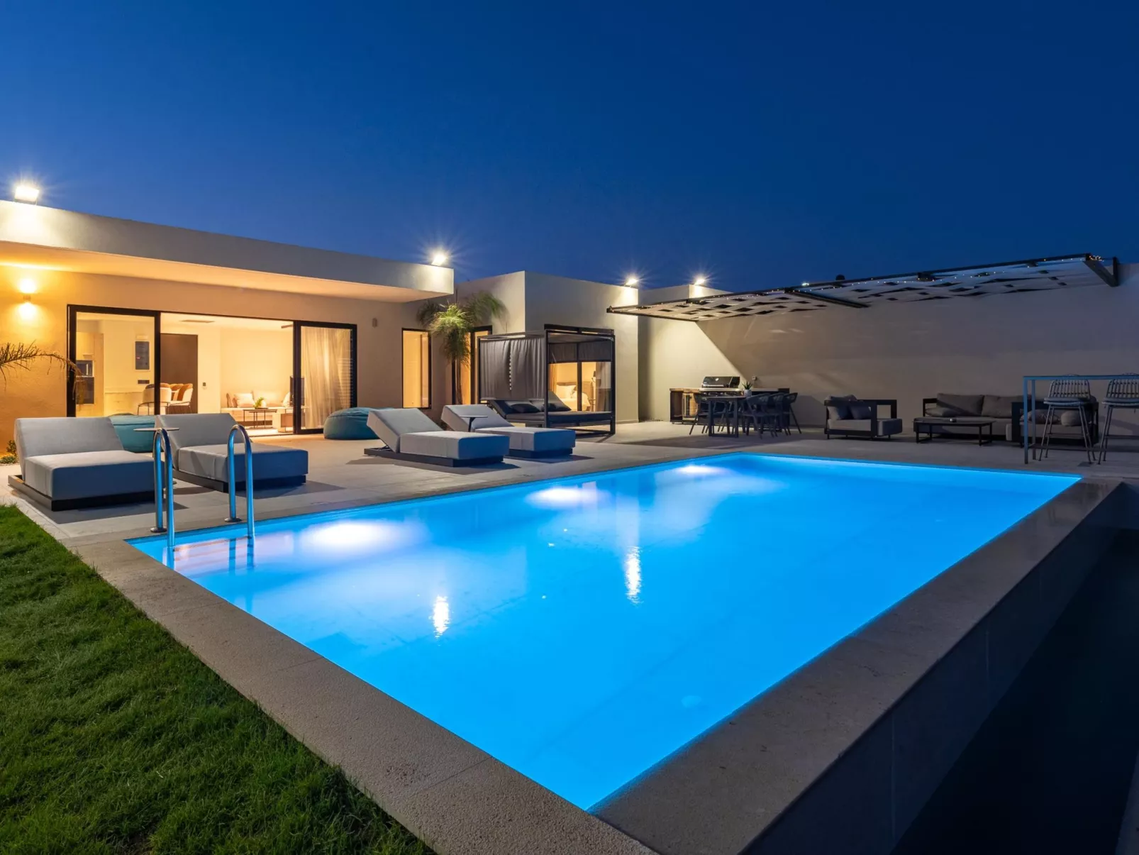 Trapezia Luxury Living - Perle