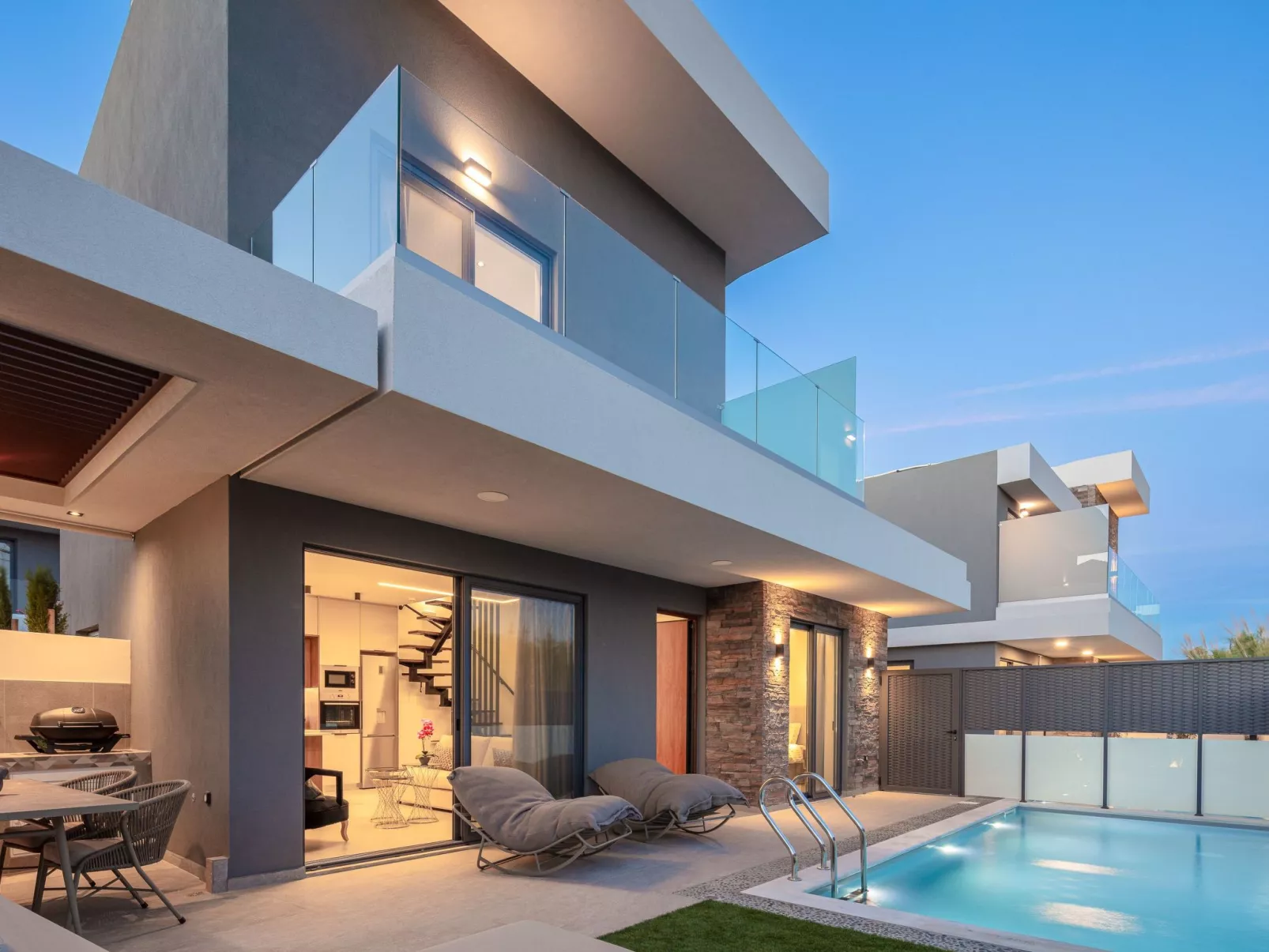 VillaSaints I - Pool und BBQ, Spaziergang zum Strand