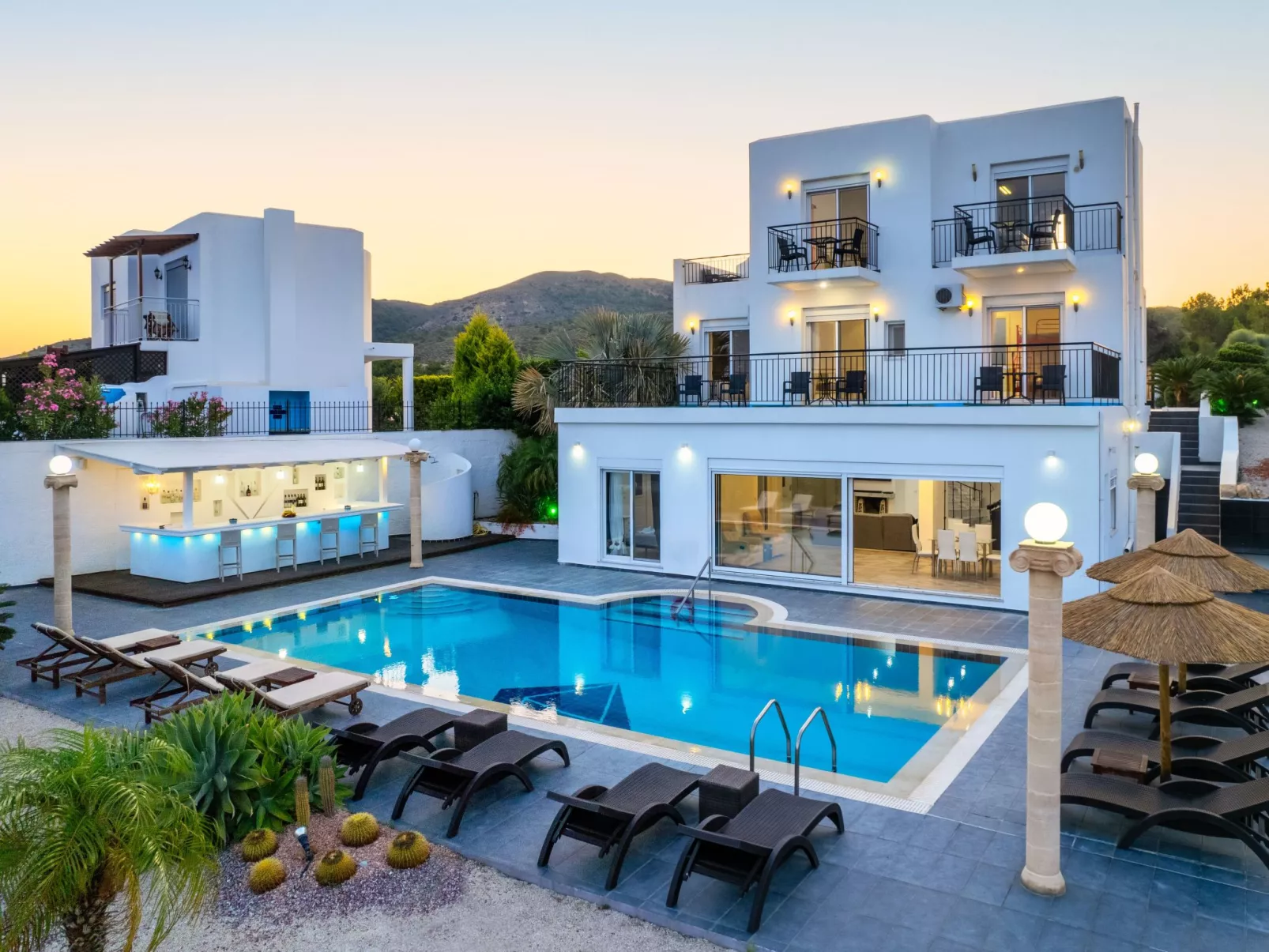 Charmante Diamond Villa in der Nähe von Gennadi Strand