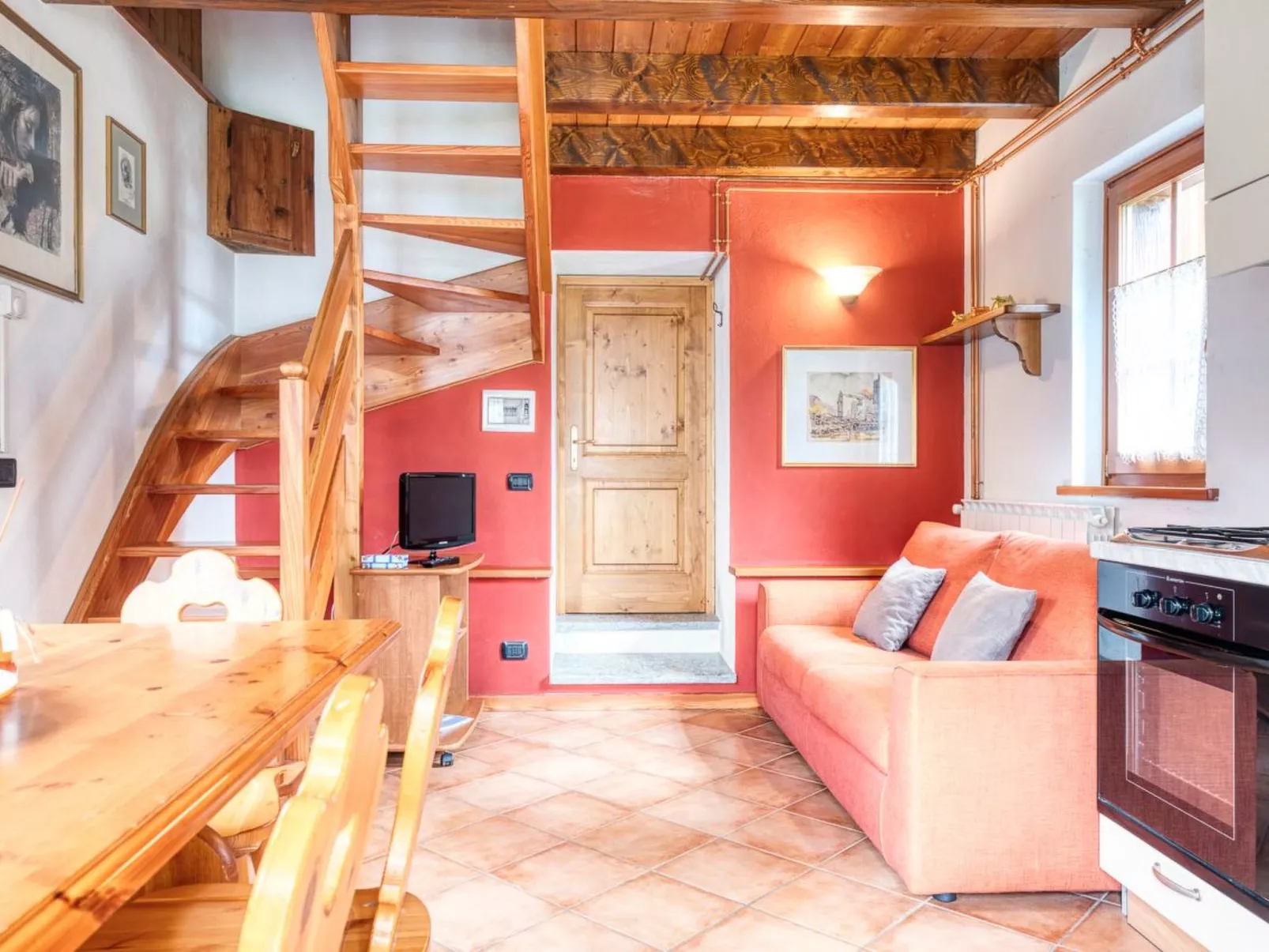 Wohnung im Dorfzentrum Ronco 5