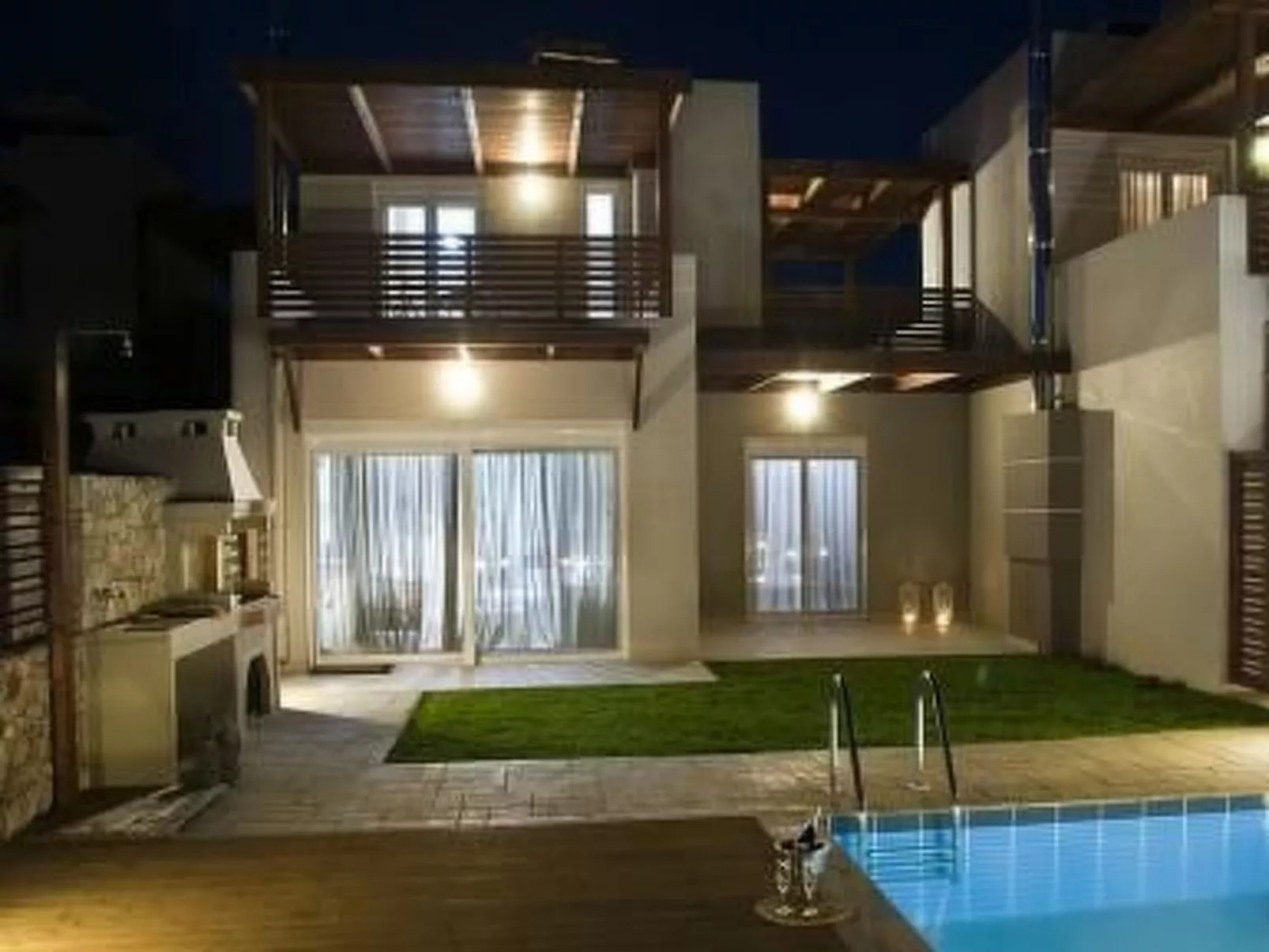 Charmantes Ferienhaus in Archangelos mit großem Balkon