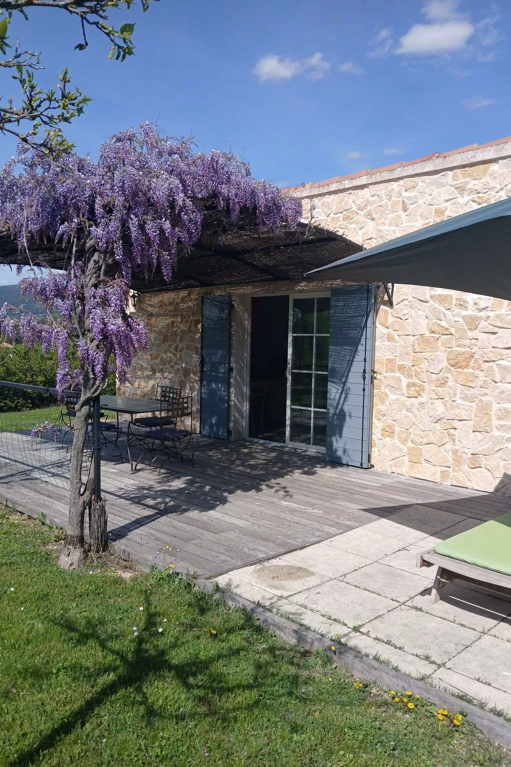 Provenzalisches Ferienhaus mit Charme auf dem Land mit Pool