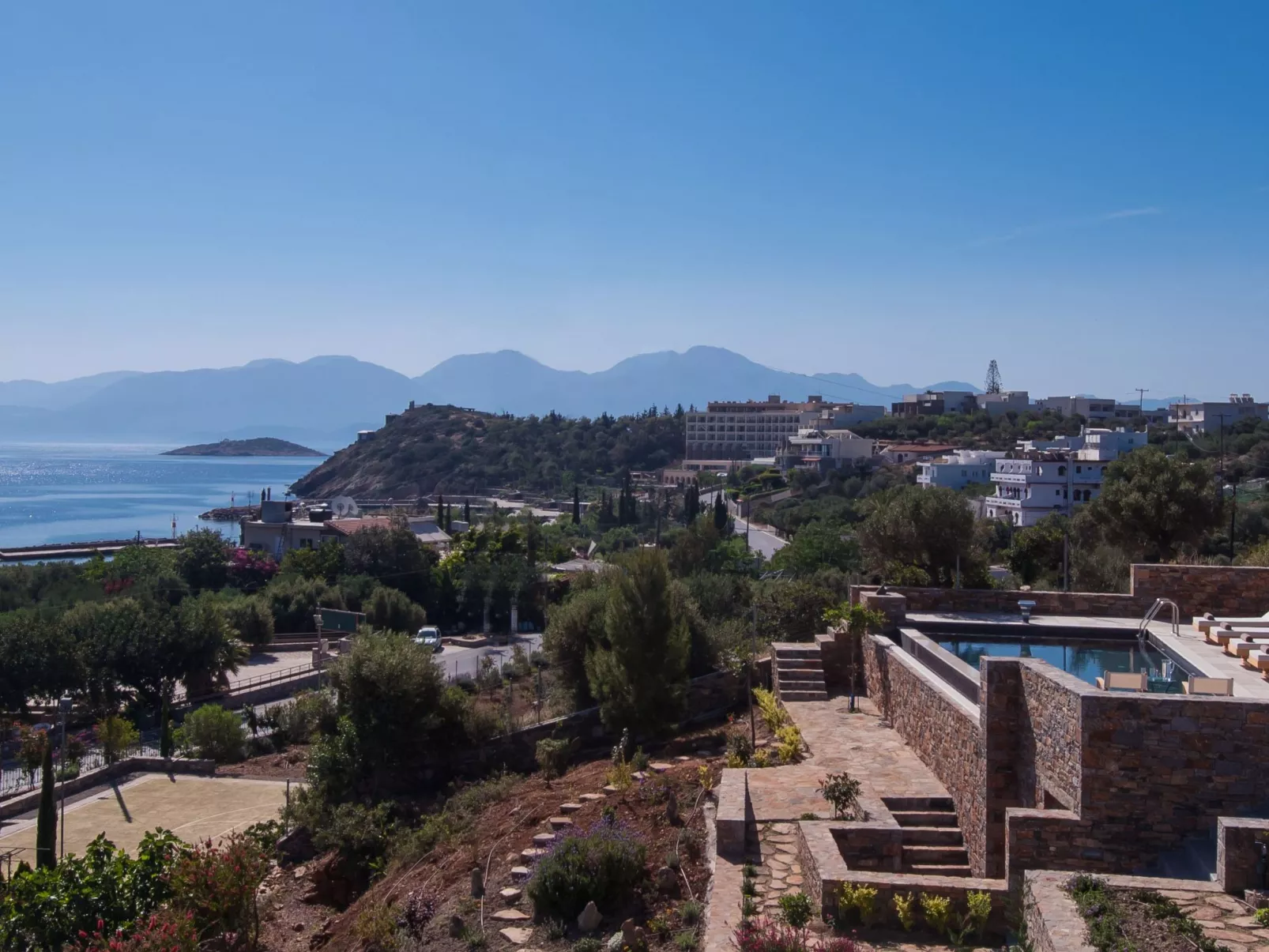 Haus in Agios Nikolaos mit außergewöhnlicher Aussicht