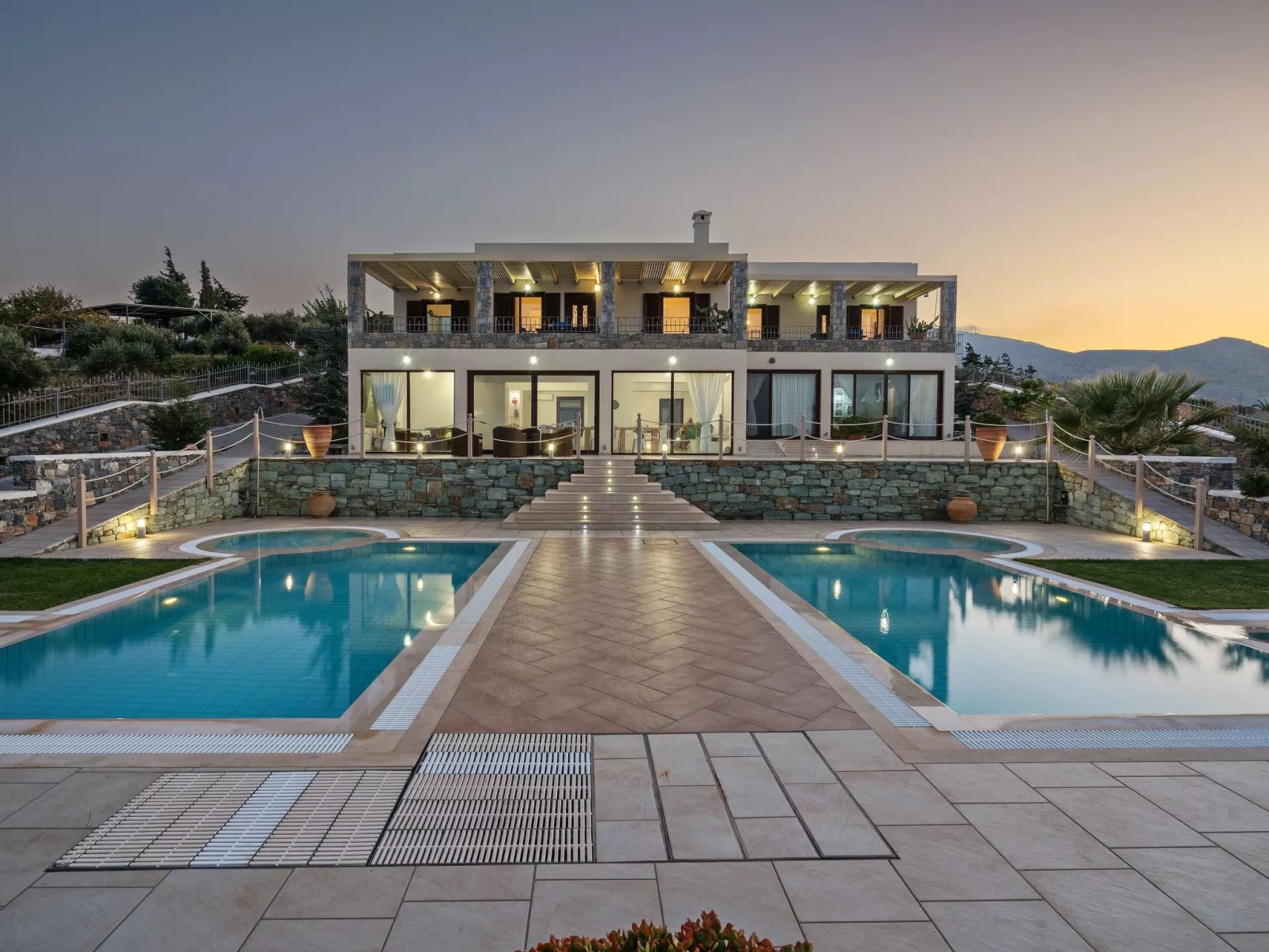 Hochzeit Villa Anemomylos Beheizter Pool Jacuzzi