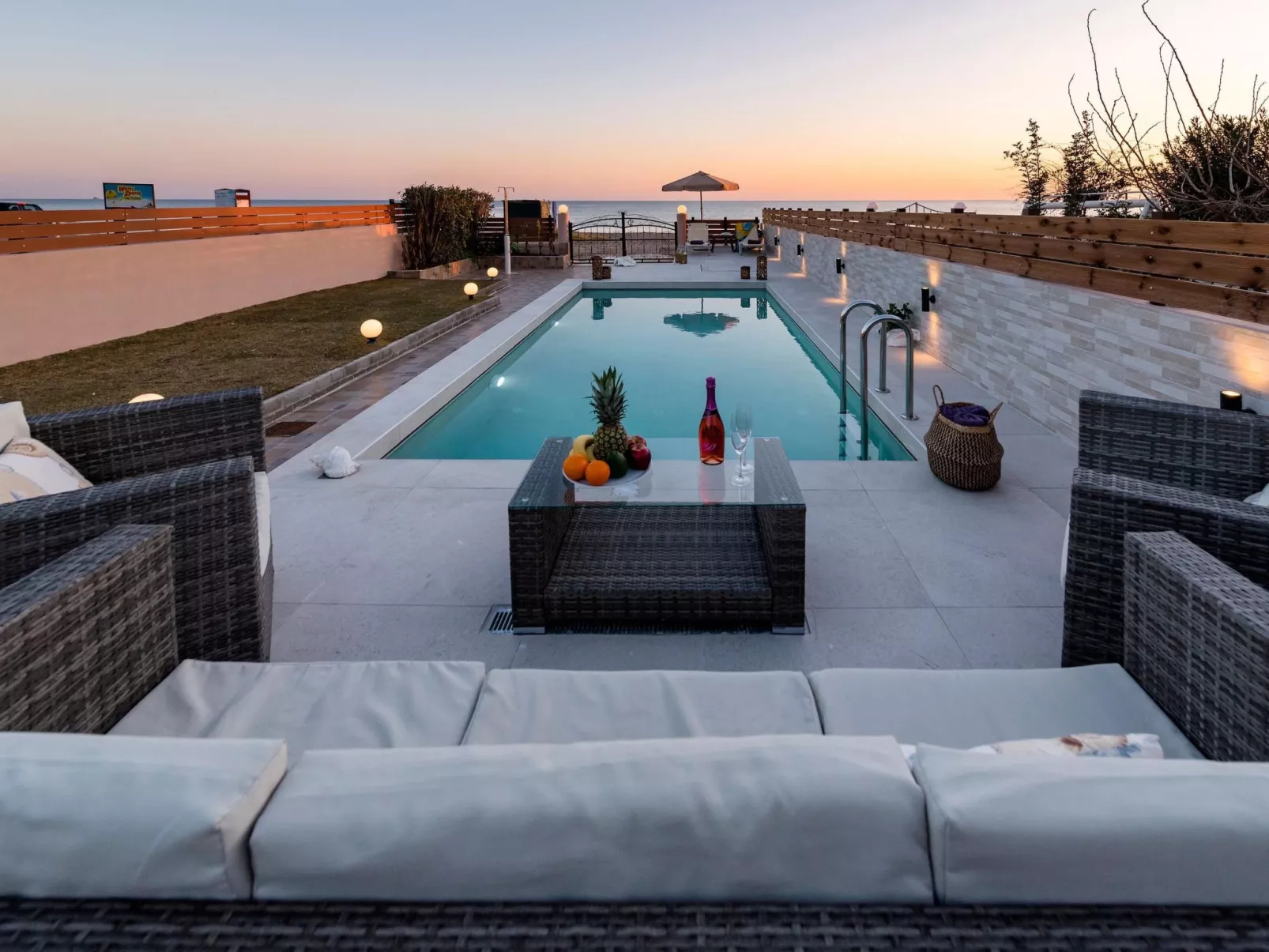 Villa Fay mit privatem Parkplatz in Lardos