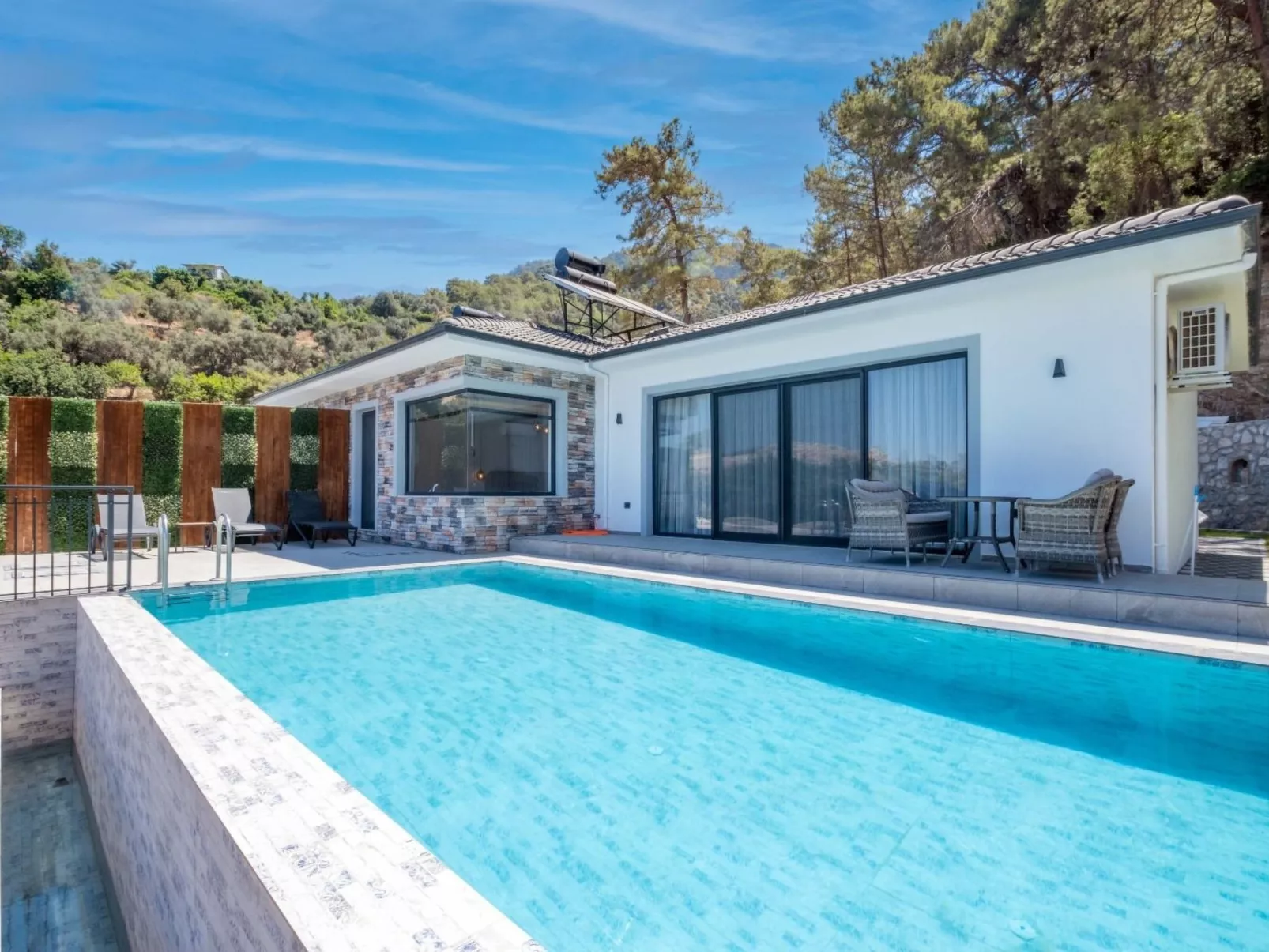 Villa mit Infinitypool in Fethiye Faralya