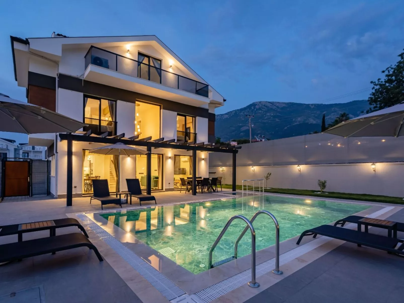 Villa in Ölüdeniz mit Kinderpool