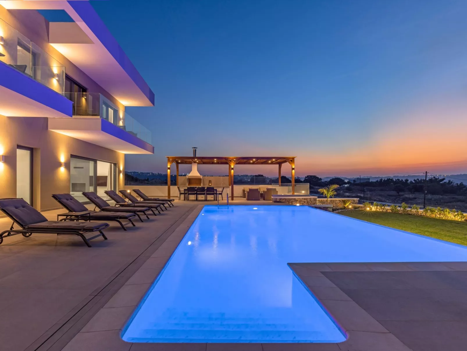 Ferienvilla Azalea mit Schwimmbad