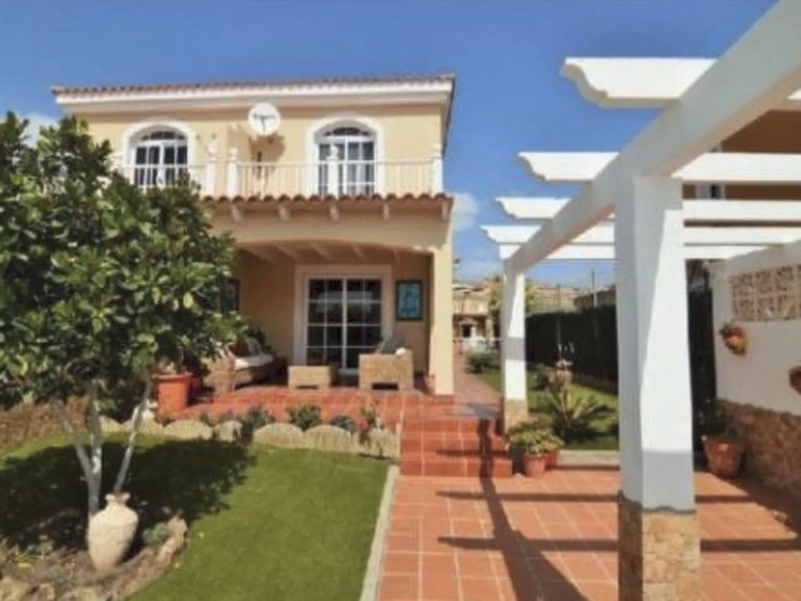 Casa Paraiso - Villa mit überdachter Terrasse