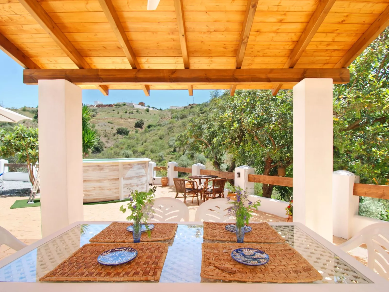 Villa La Zorzalera mit Tauchbecken, Wifi, Klimaanlage