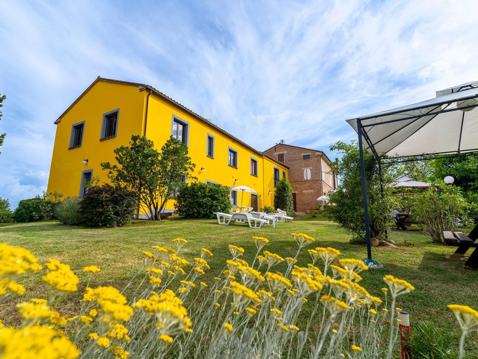 Wohnung 'Girasole' mit Schwimmbad