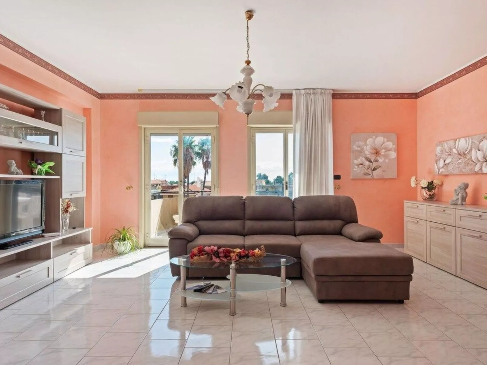 Ebene zwischen dem Ätna und dem Sizilianischen Meer