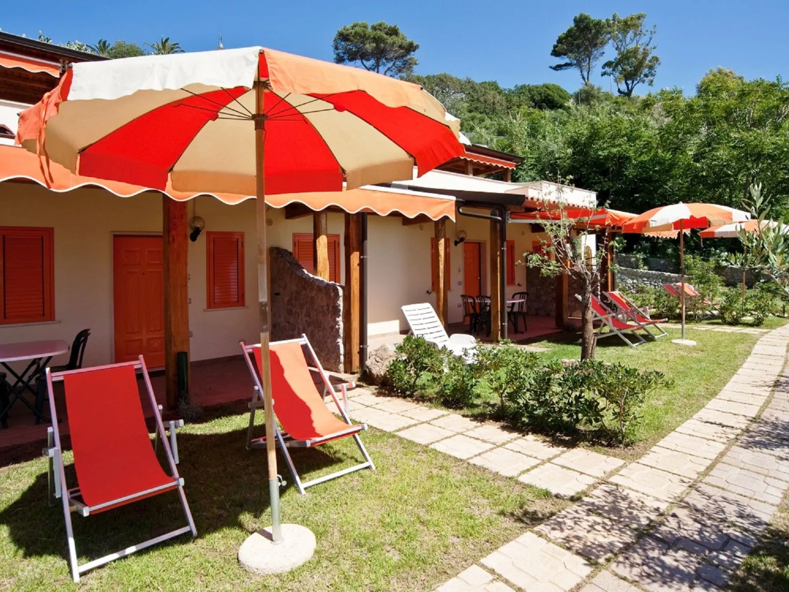 Komfortwohnung mit Garten - 70 m vom Meer entfernt