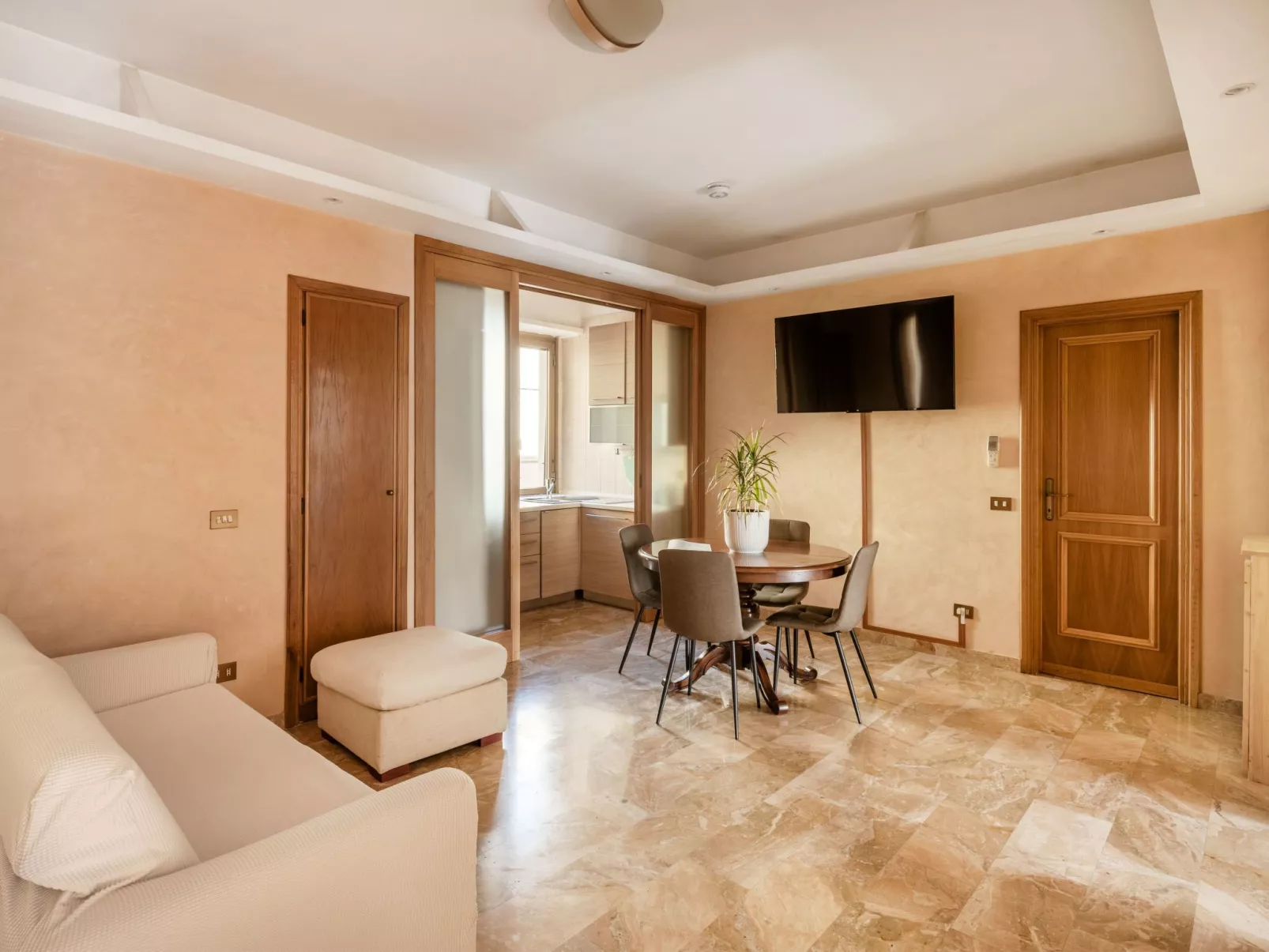 Wohnung27. AC Wi-Fi Metro, Geräumig, S. Giovanni