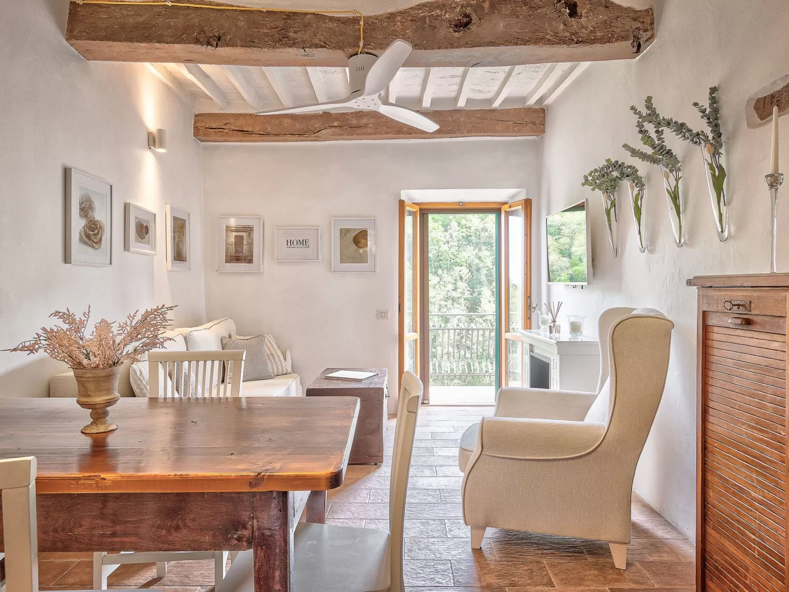 Charmante toskanische Wohnung mit Balkon und Blick.