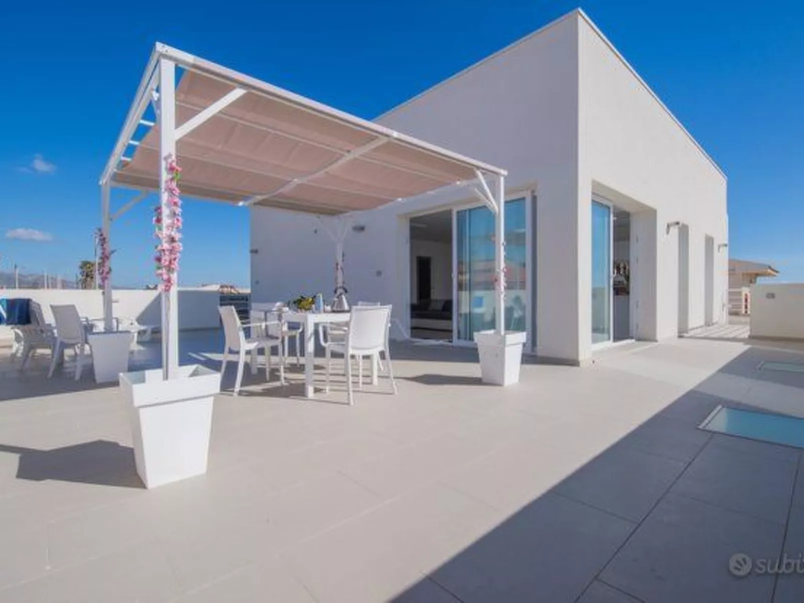 Waves of Sicily Suite Meerblick