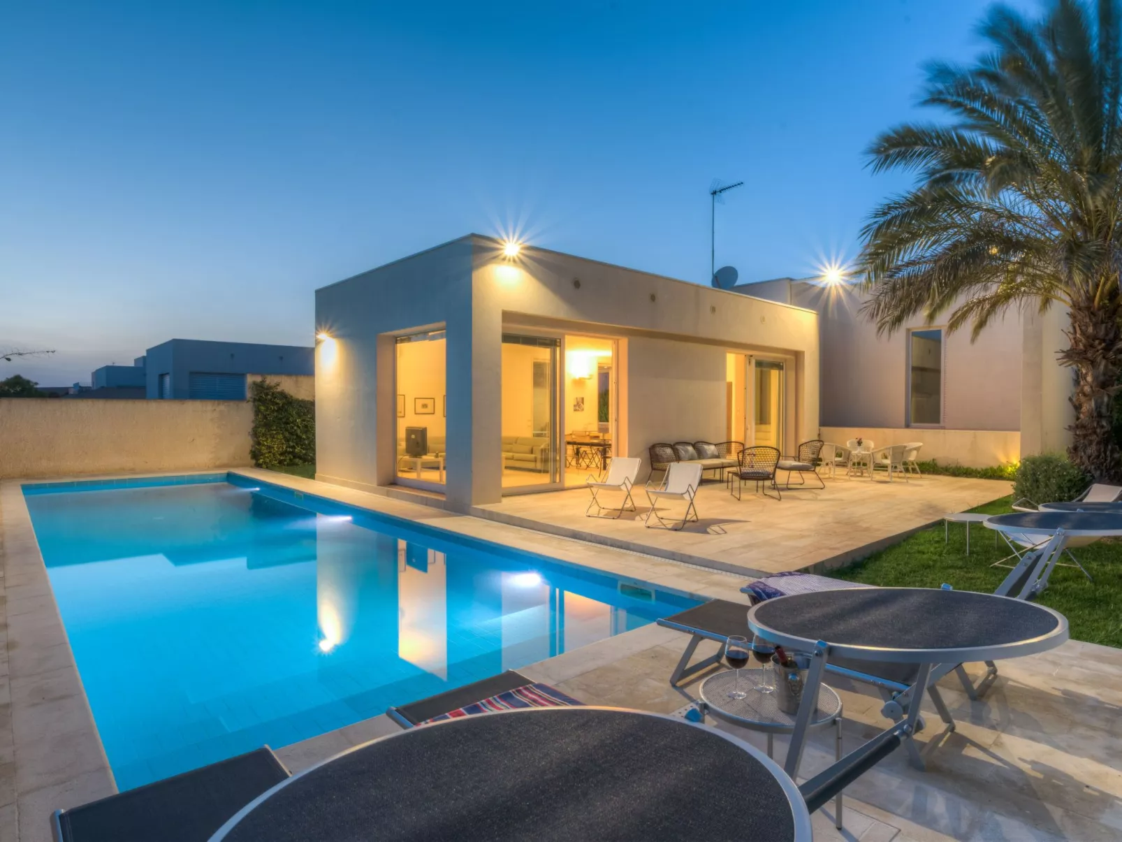 In Ragusa mit Möblierter Terrasse