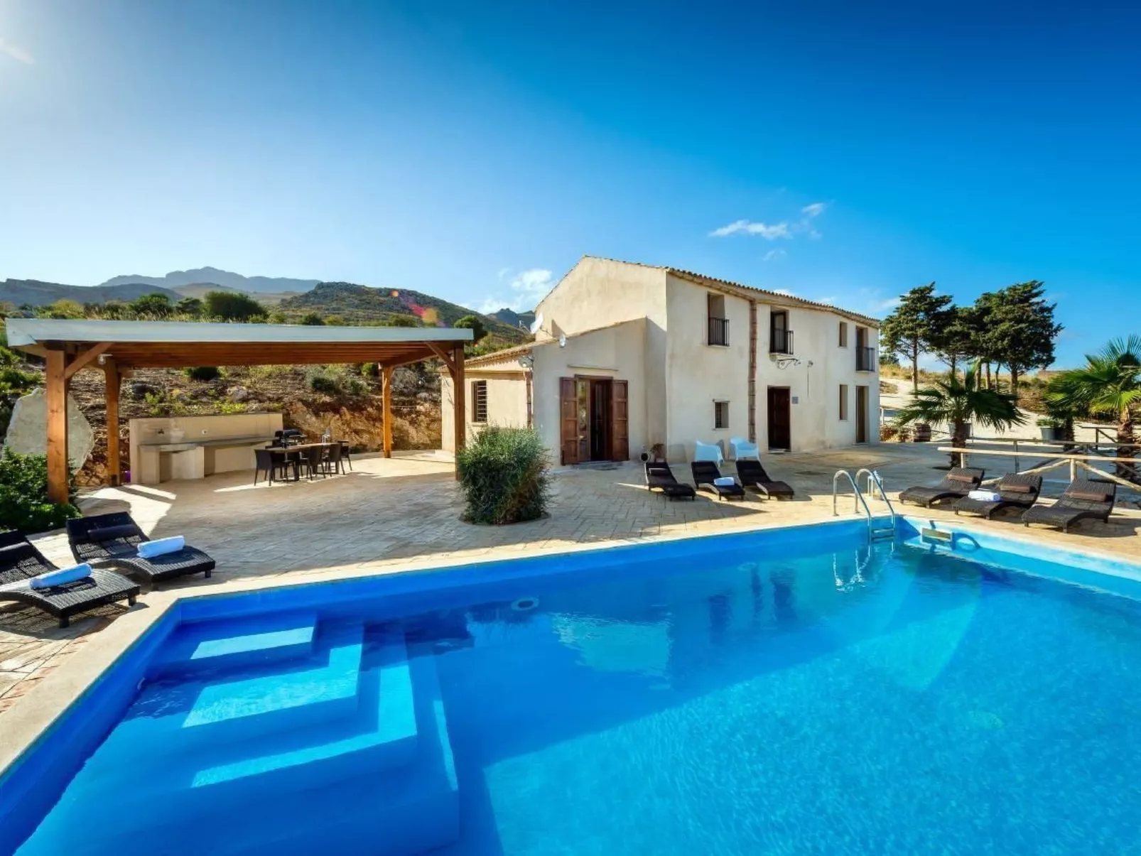 Villa "Le Muse" mit eigenem Pool