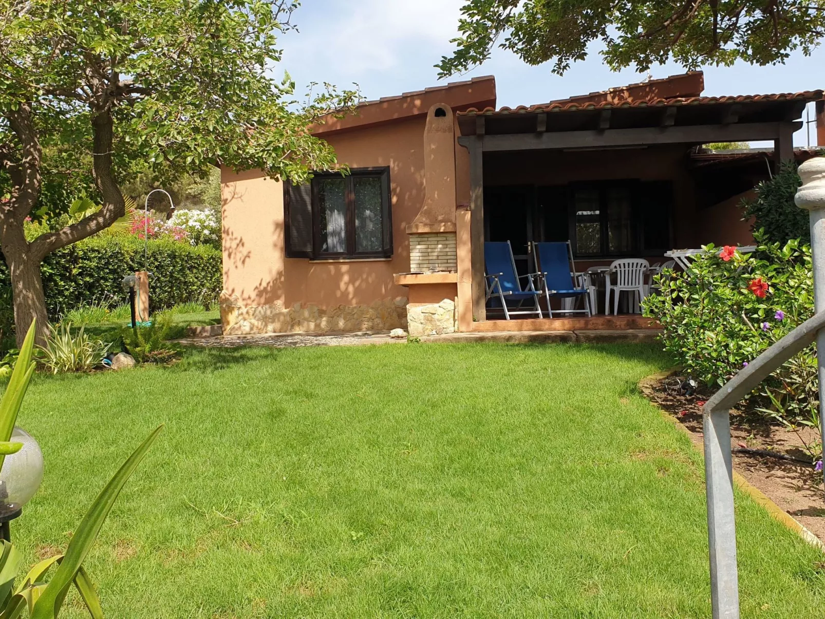 Trilo Mulbery mit großem Garten