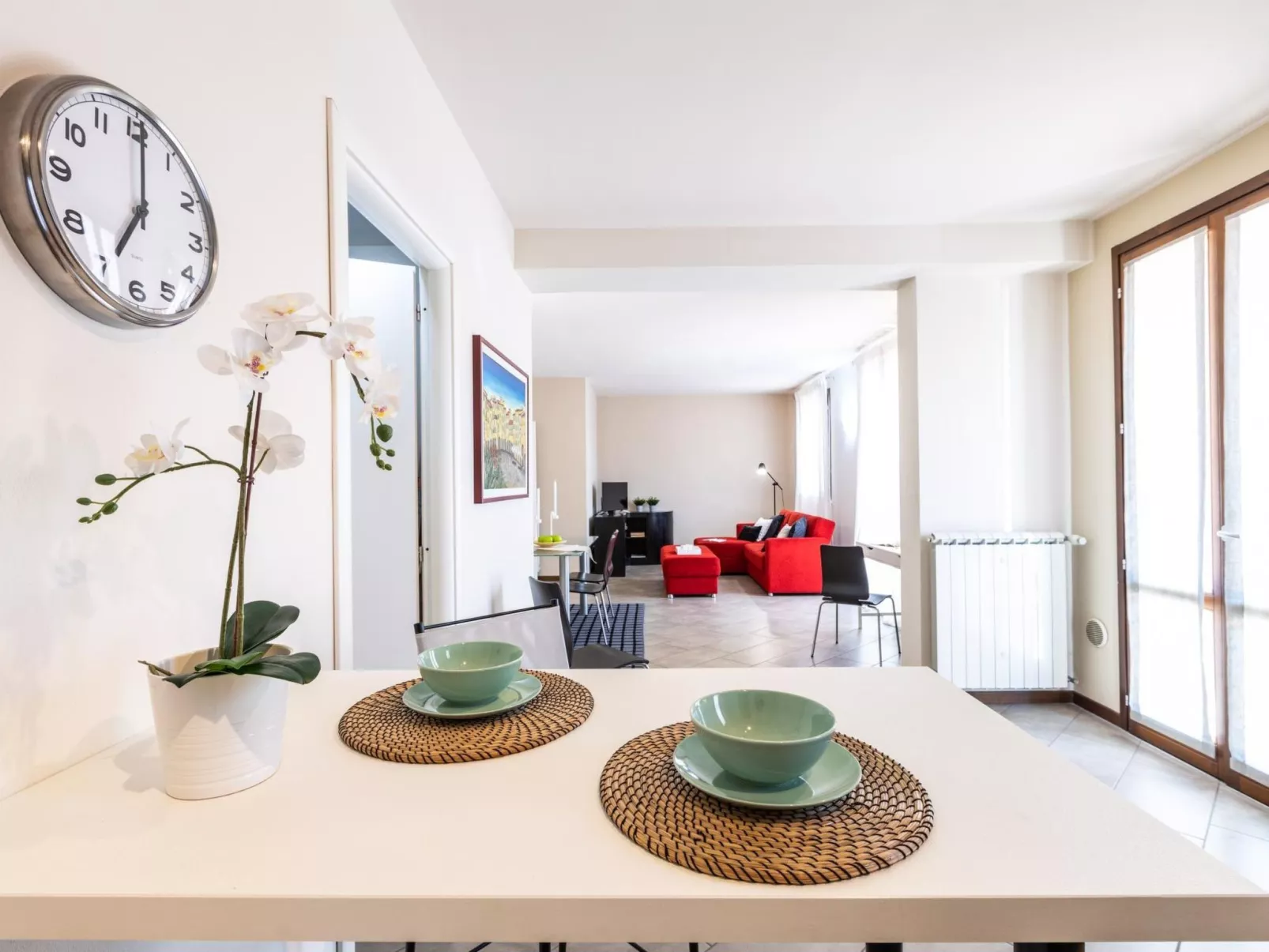 Wohnung mit separatem Eingang und kleinem privaten Innenhof.