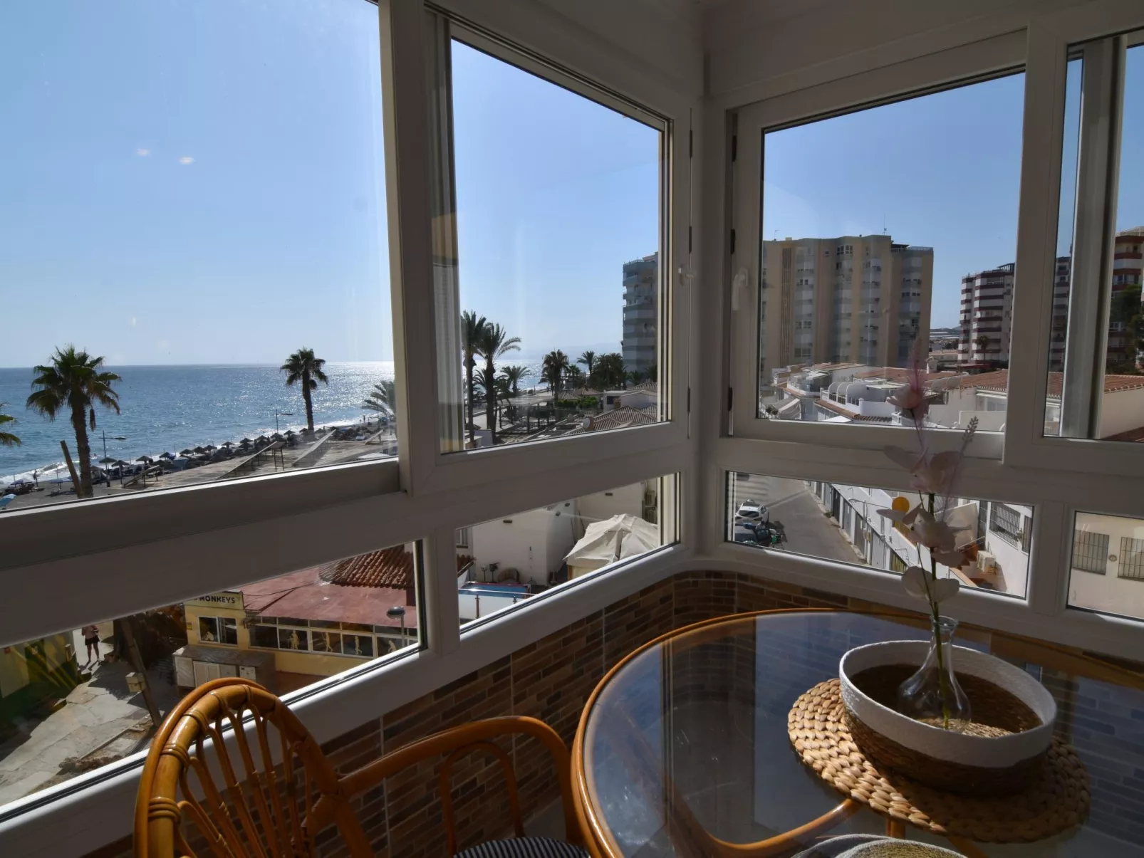 Studio Europa beachfront