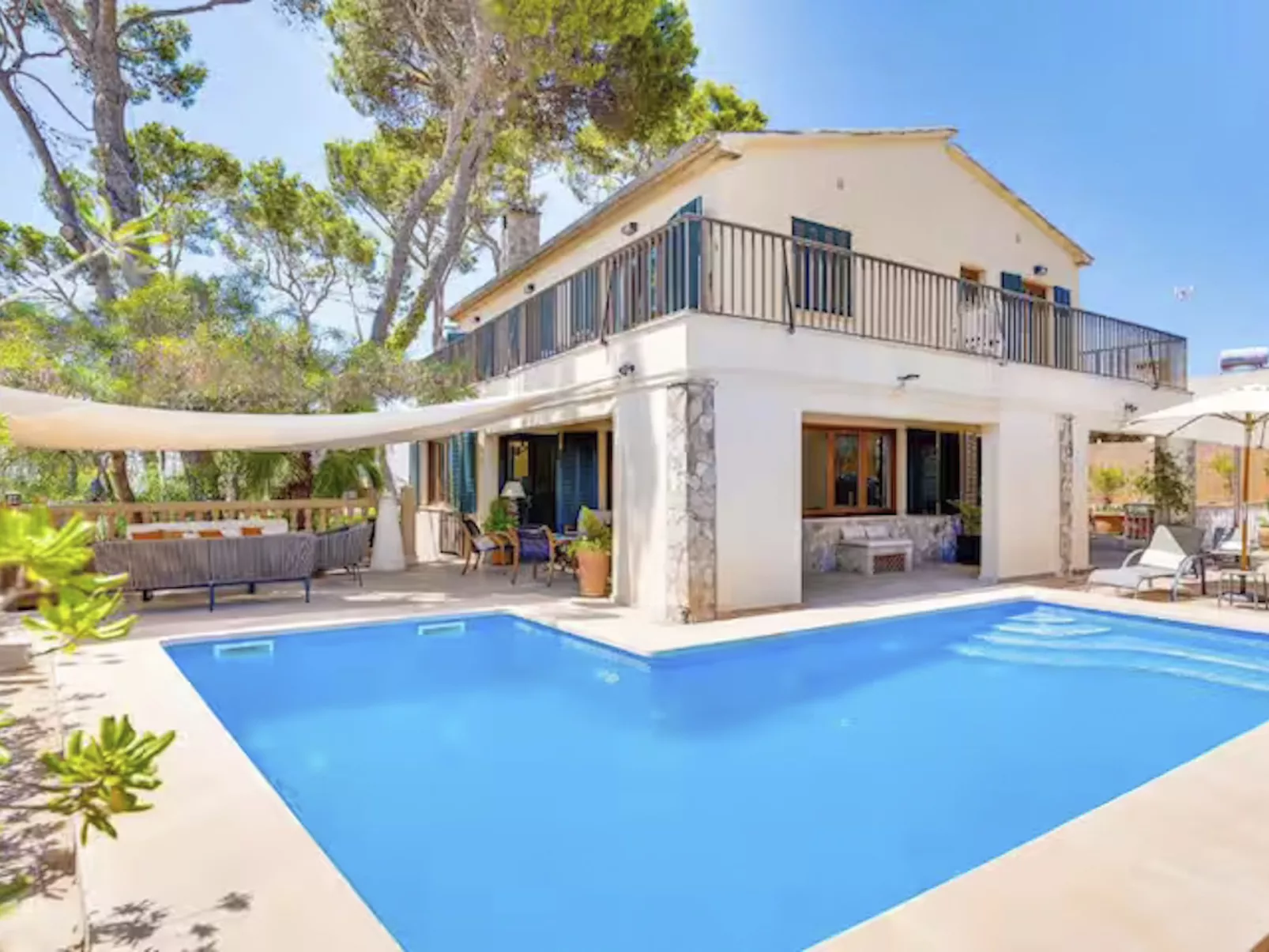 Villa mit Pool in Cala Estancia, nahe Palma