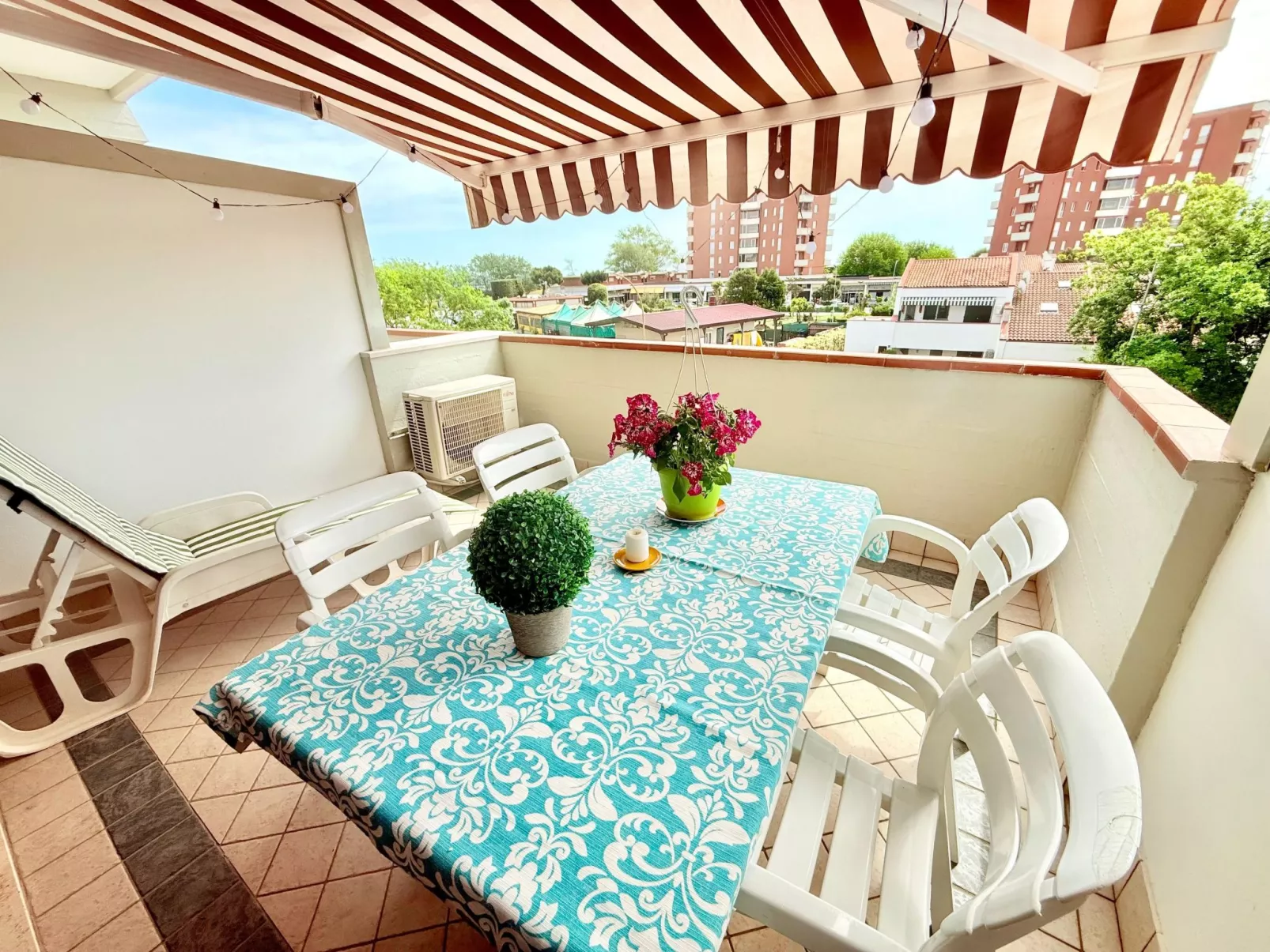 Hübsches Studio-Apartment 250 m vom Meer entfernt, direkt im Zentrum