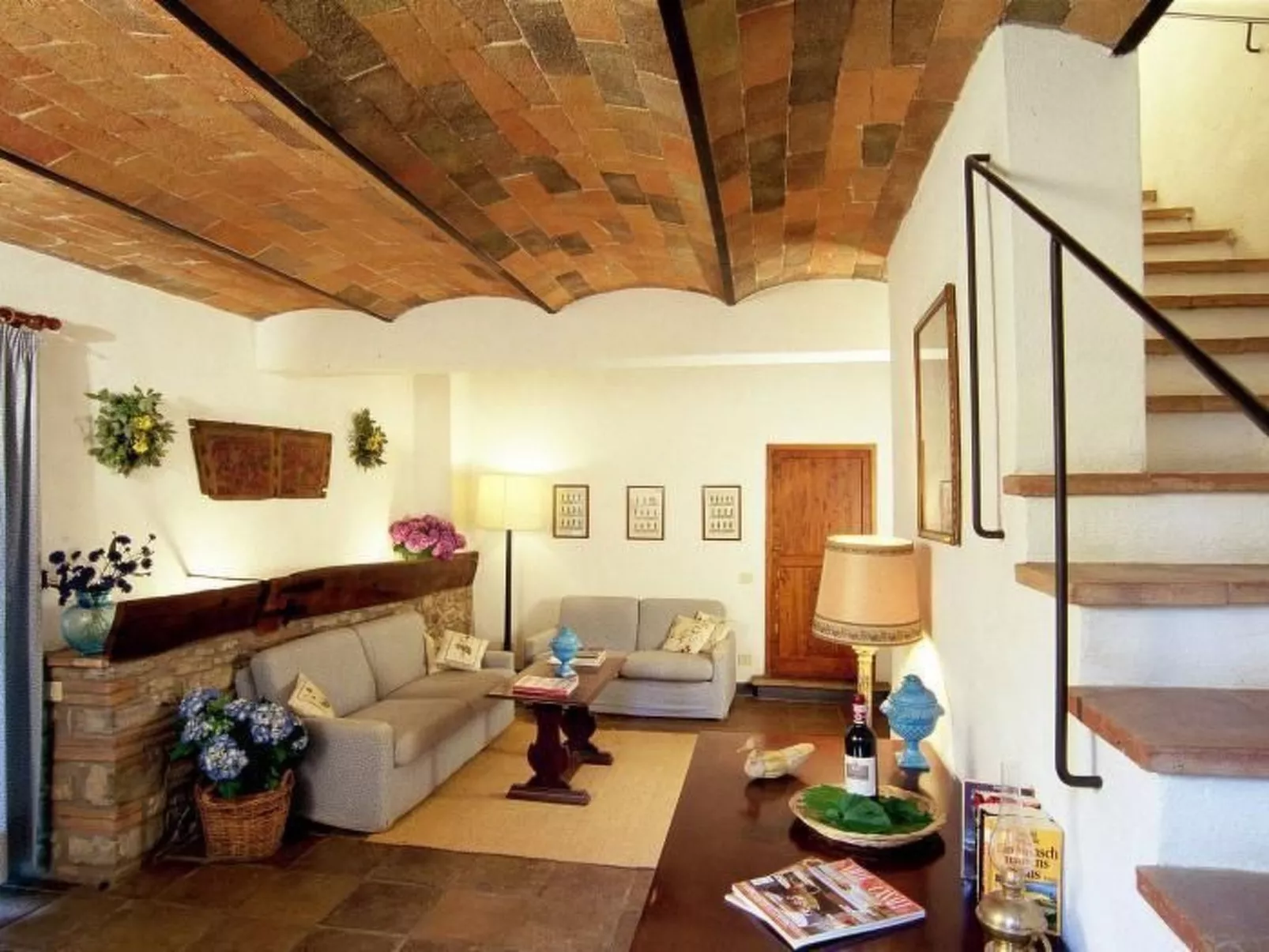 Gemütliche blaue Wohnung mit Garten