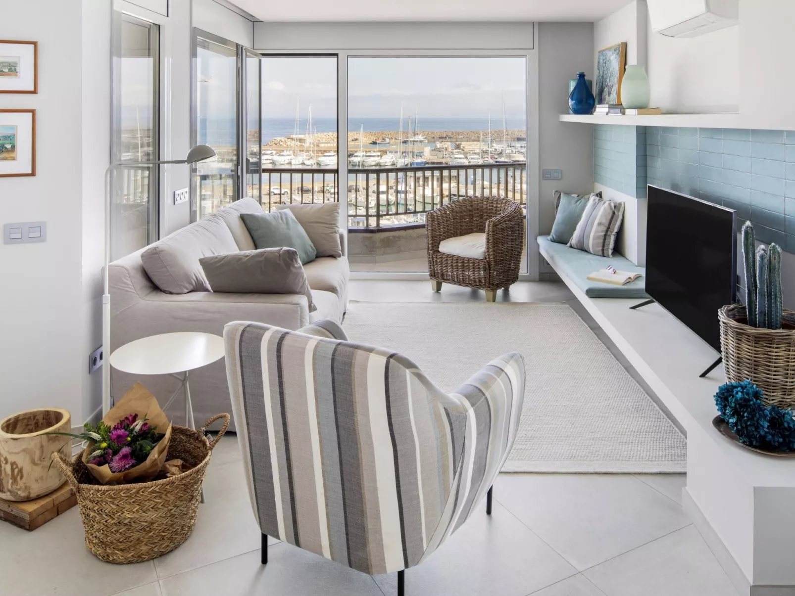 Costabravaforrent Marina, schöne Wohnung in erster Meereslinie