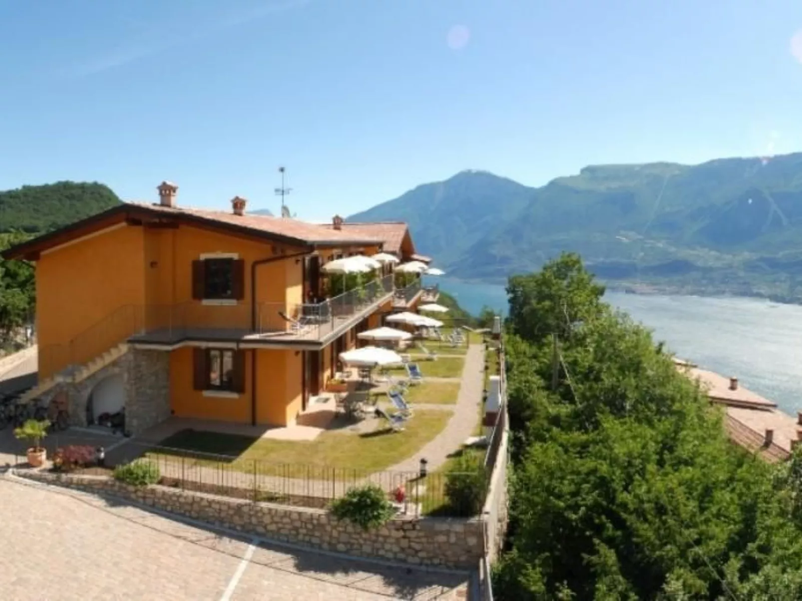 Drei-Zimmer-Wohnung mit Garten