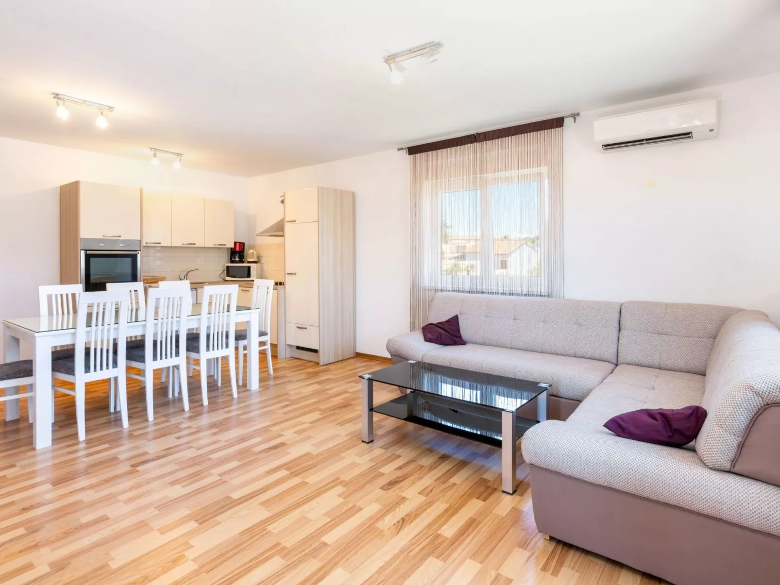 "Dragan 2" mit Balkon