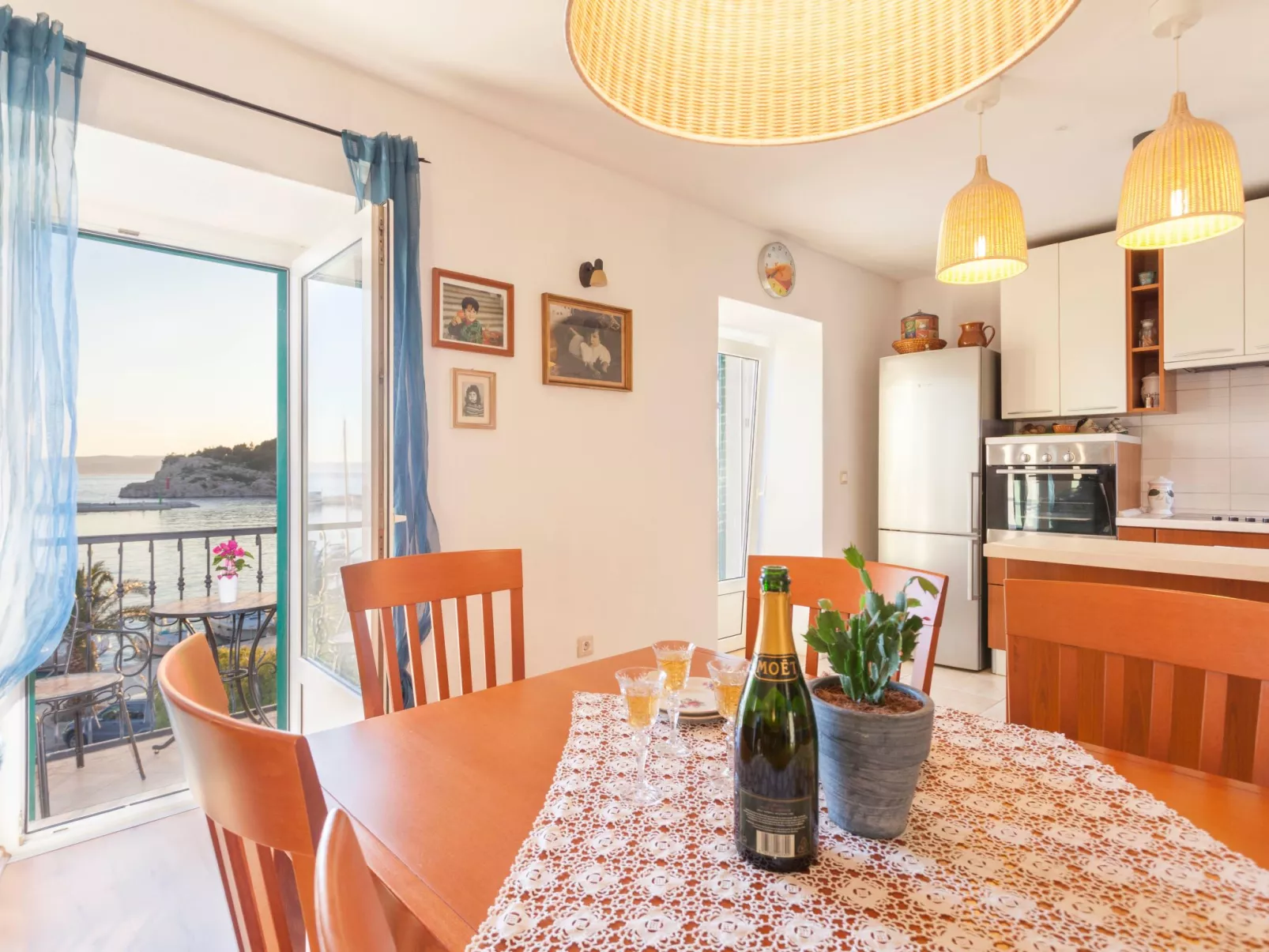 Wohnung "Slavija" mit Whirlpool-Binnen