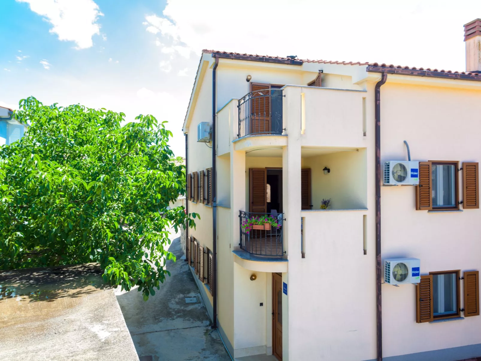 In der Nähe des Meeres, schöne und moderne Wohnung-Buiten