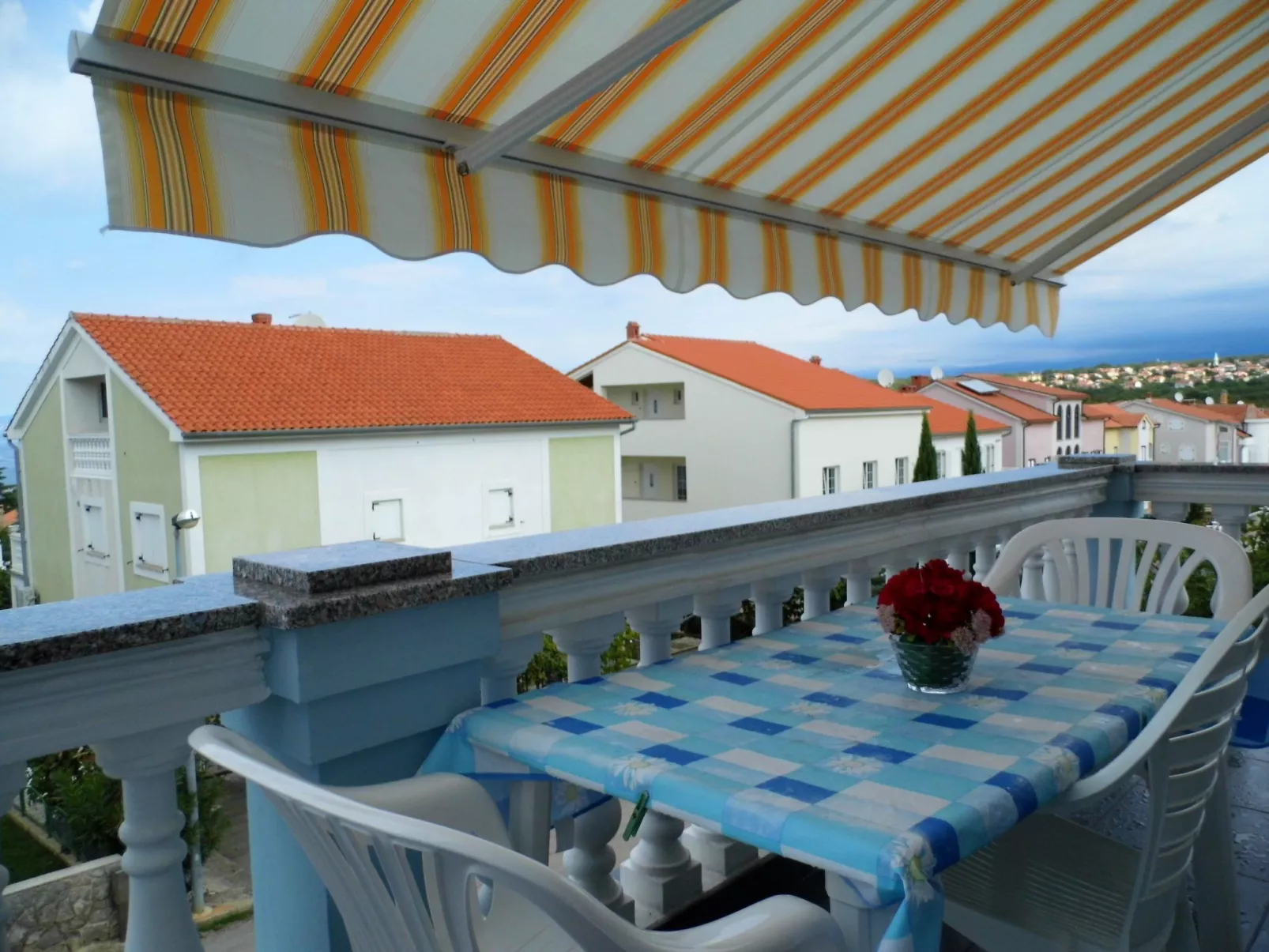 Schöne, geräumige Wohnung in der ersten Etage