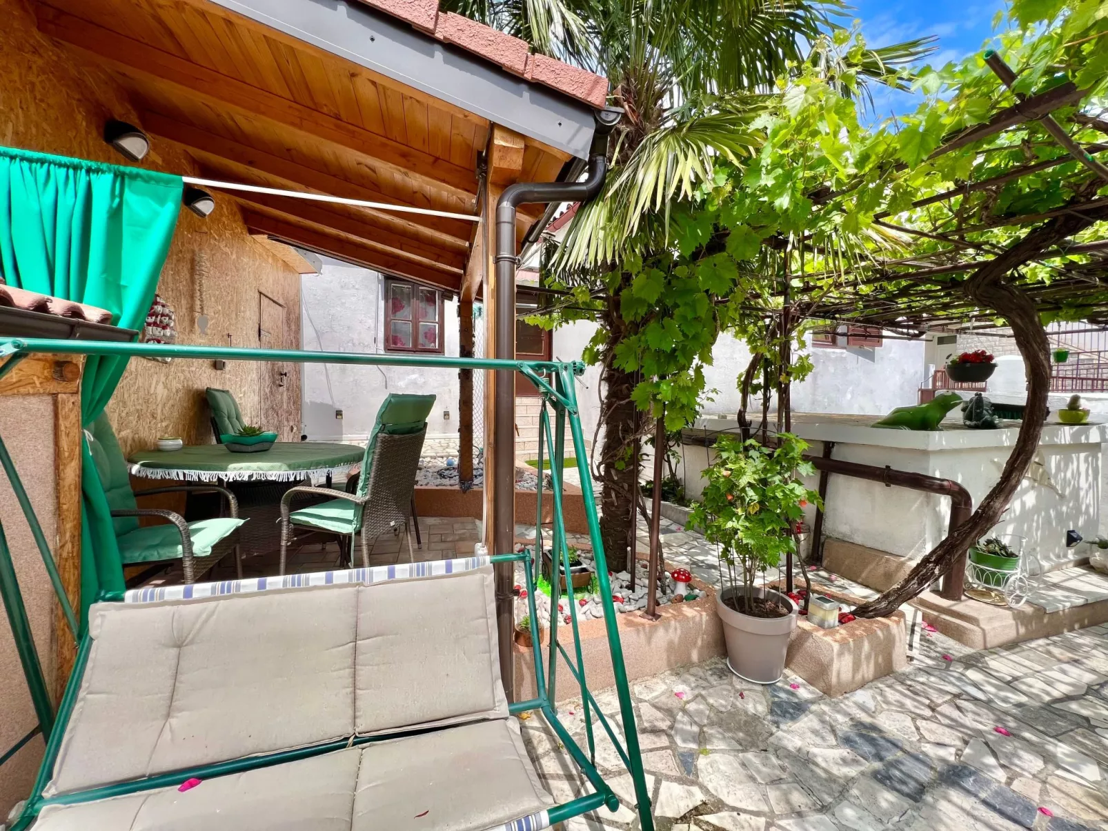 Mit eigenem Garten und Grill-Buiten