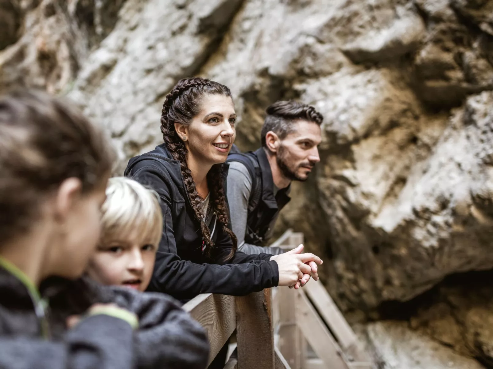 Appartement in Schönwies mit Garten und Terrasse-Buiten