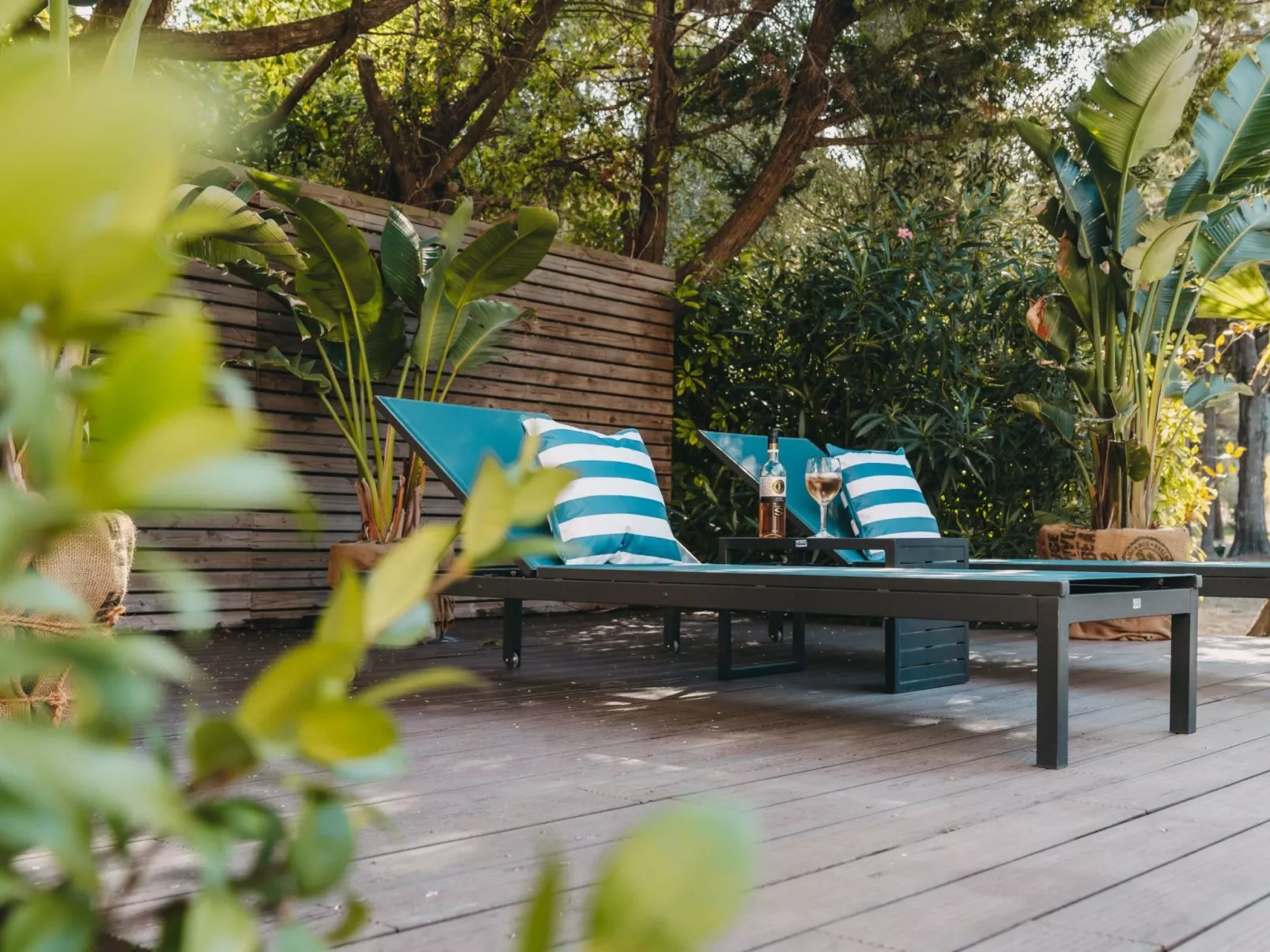 Charmante Ferienwohnung mit Terrasse und Pool-Buiten