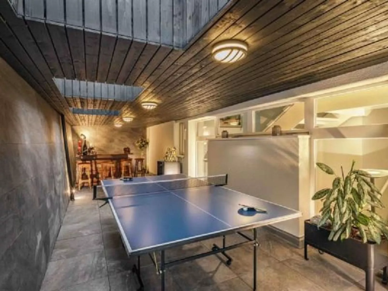 Für 14 Personen ca. 500 qm