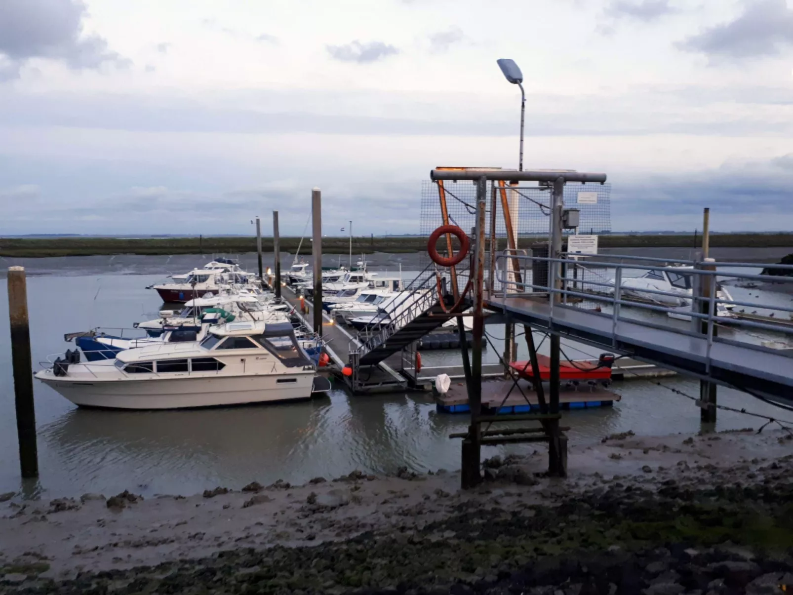 Gemütliches Chalet mit Terrasse
