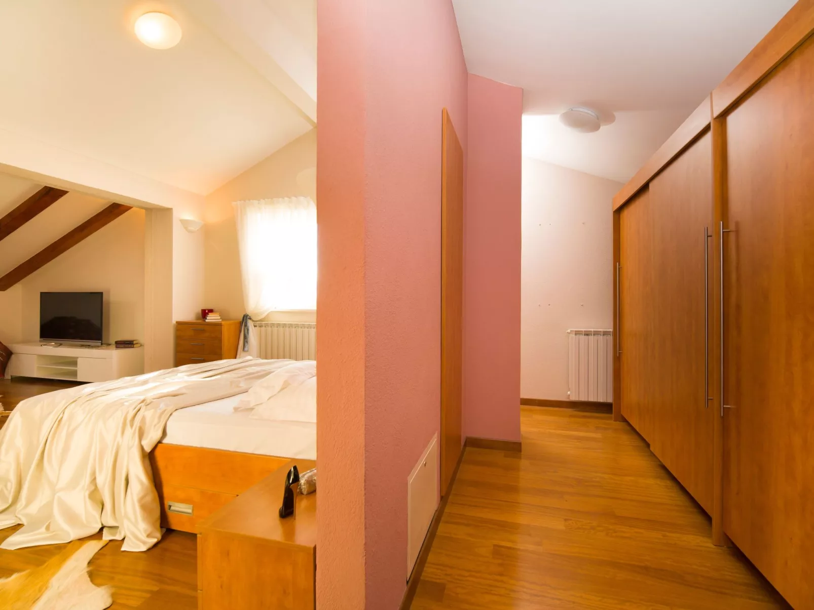 Ferienvilla mit Garten, Grill und Terrasse-Binnen