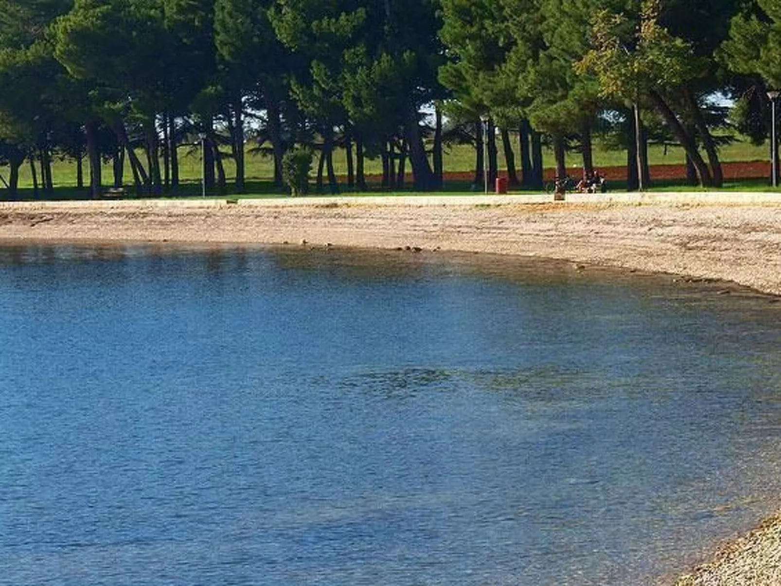 Komplette Villa mit zwei Appartements-Image-tags.info