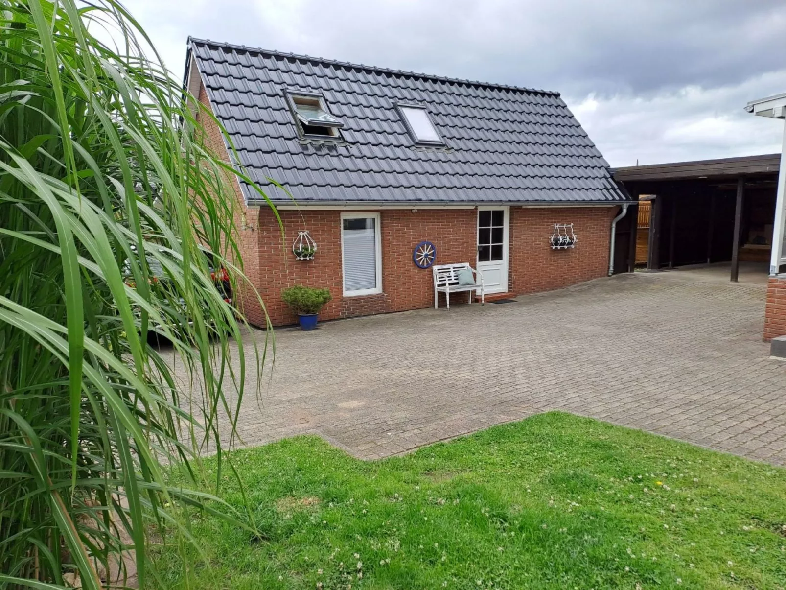 Dat lütte Huus-Buiten